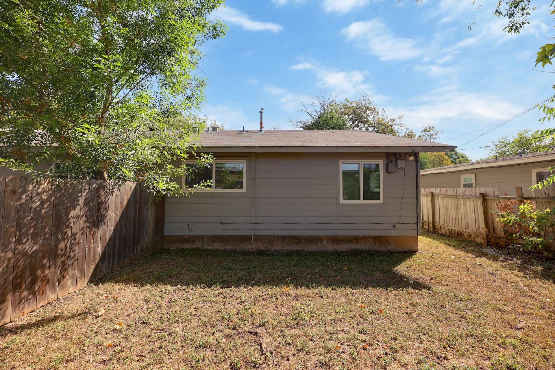 8312 Bowling Green Dr # 1, Austin, TX 78757