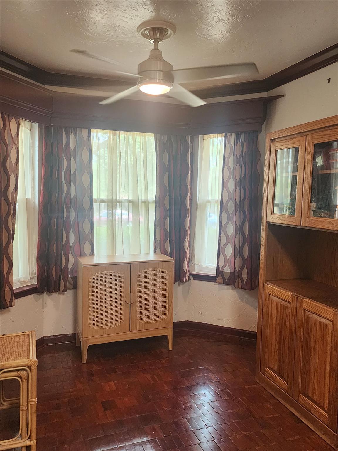 2005 Elysian Flds, Austin, TX 78727