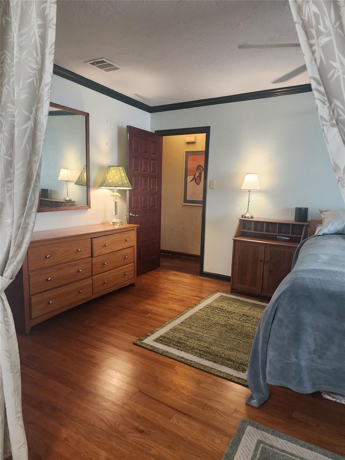 2005 Elysian Flds, Austin, TX 78727