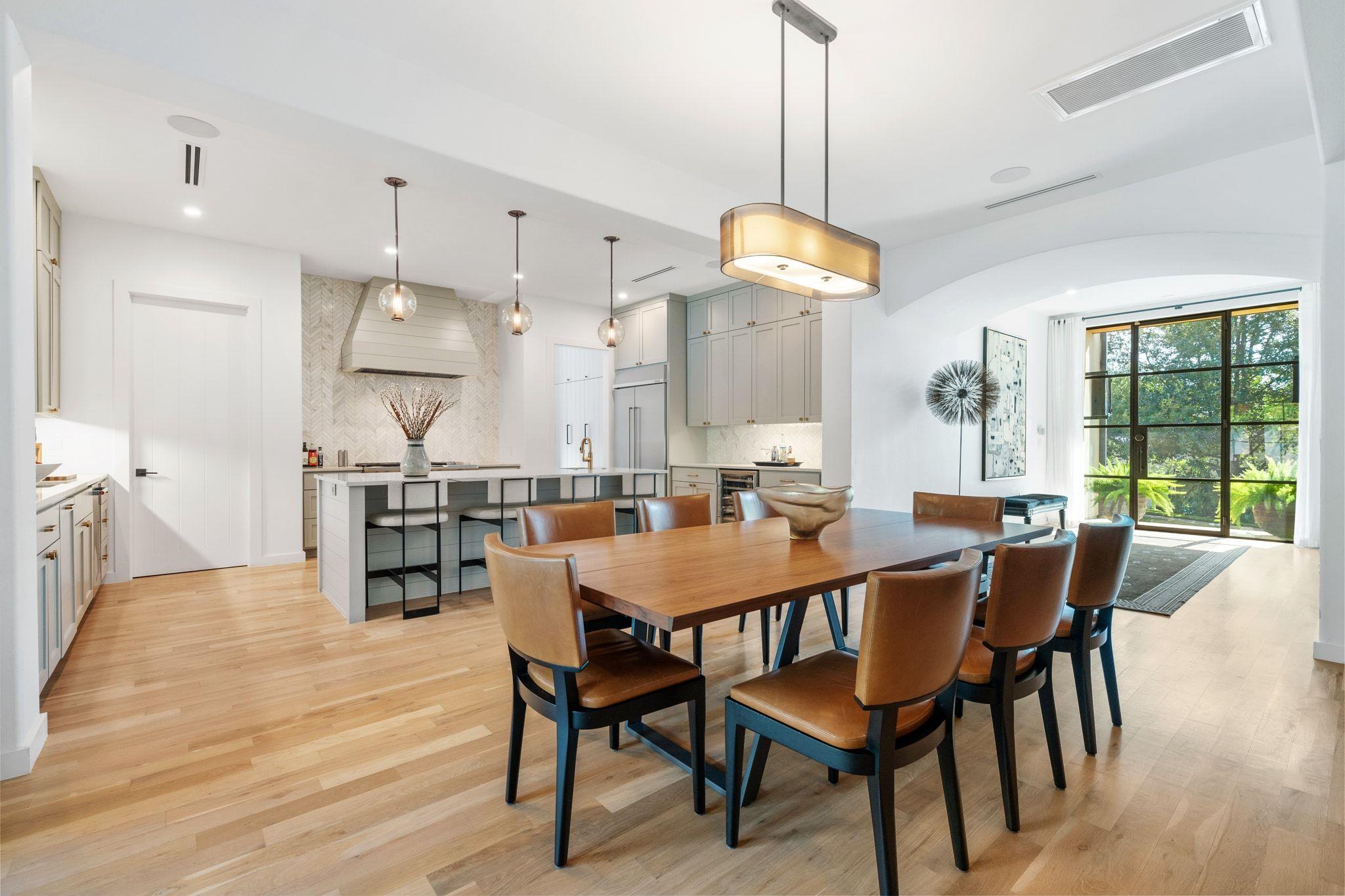 3621 Peregrine Falcon Dr, Austin, TX 78746