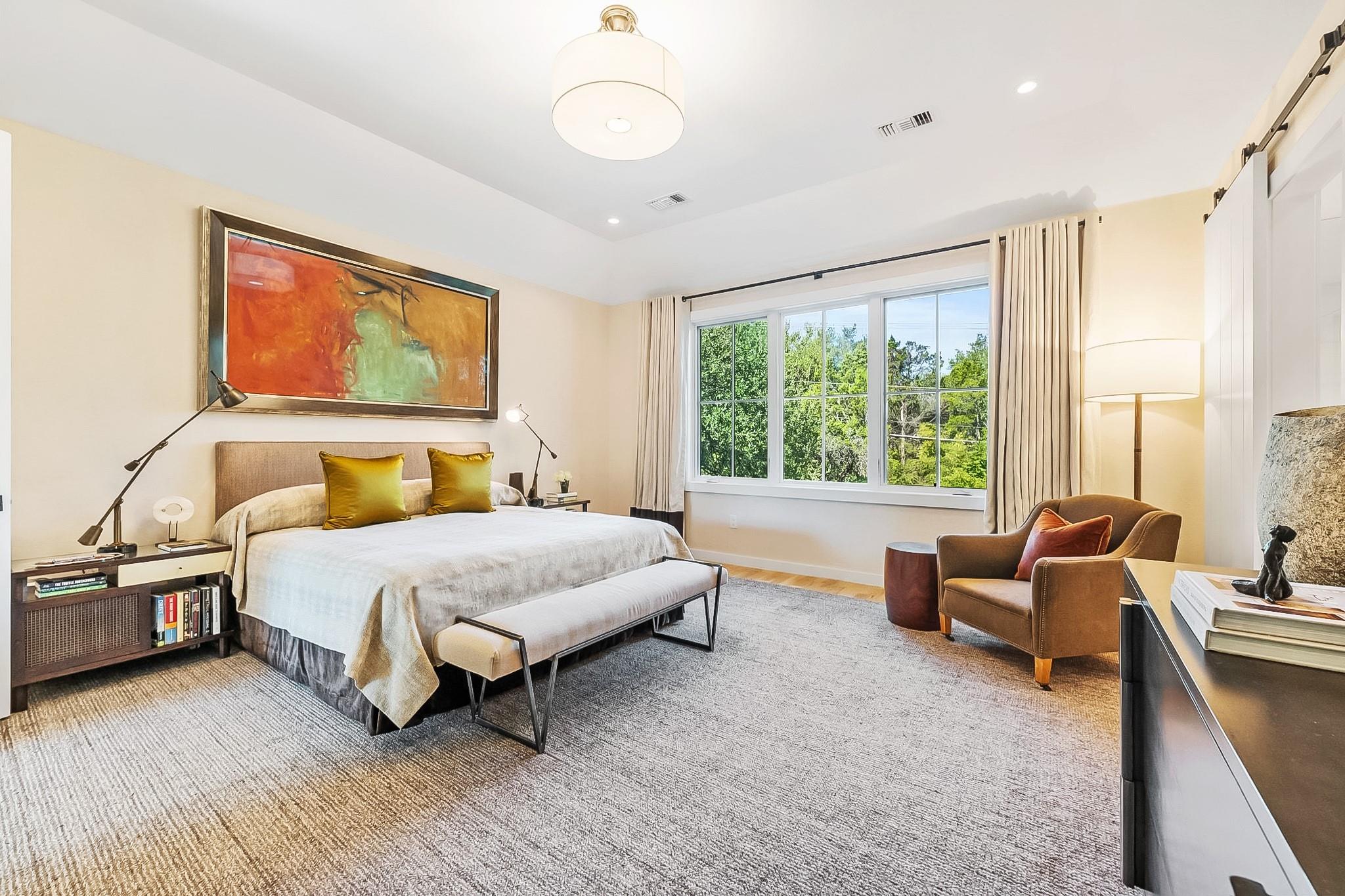 3621 Peregrine Falcon Dr, Austin, TX 78746