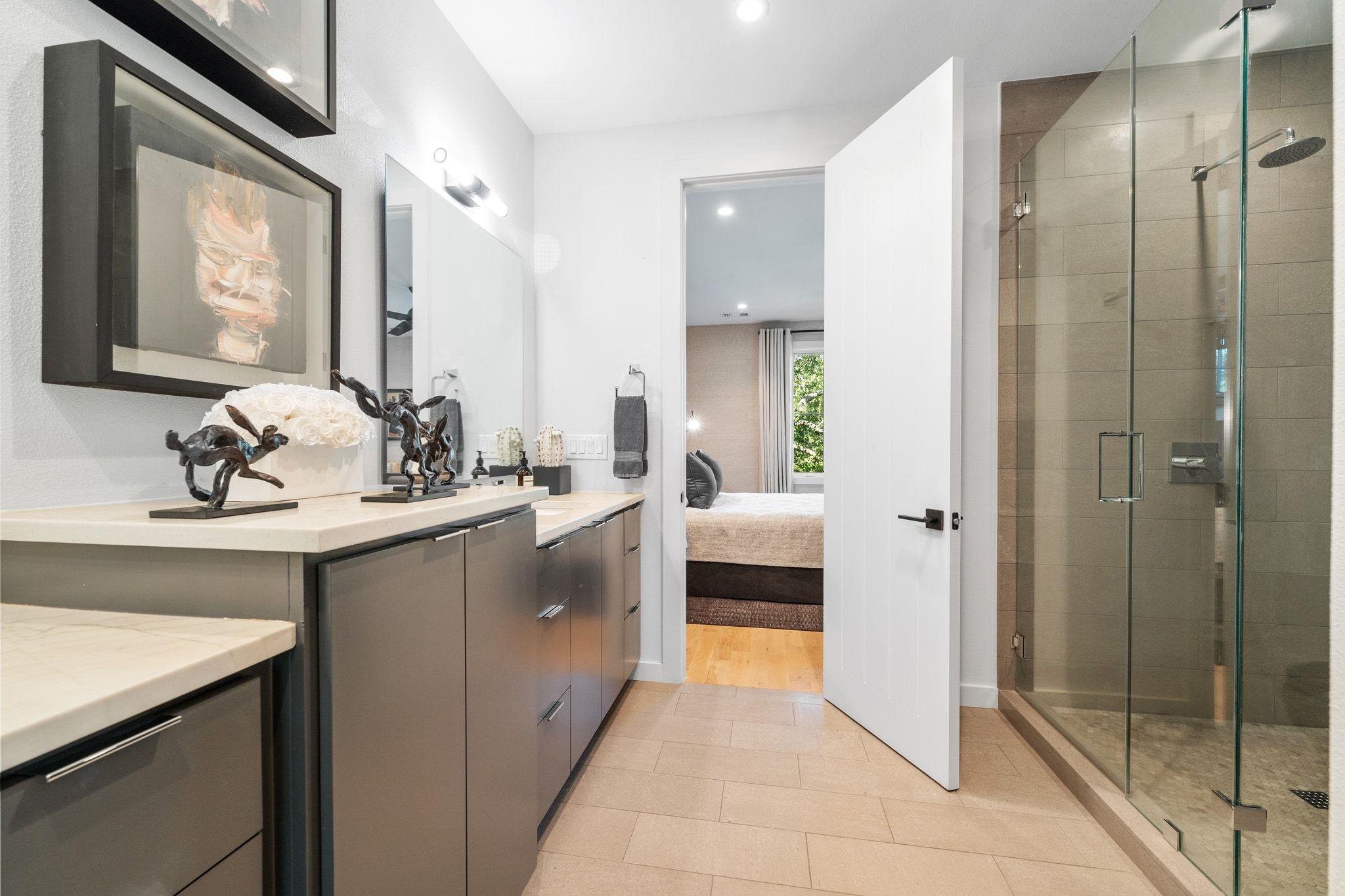 3621 Peregrine Falcon Dr, Austin, TX 78746