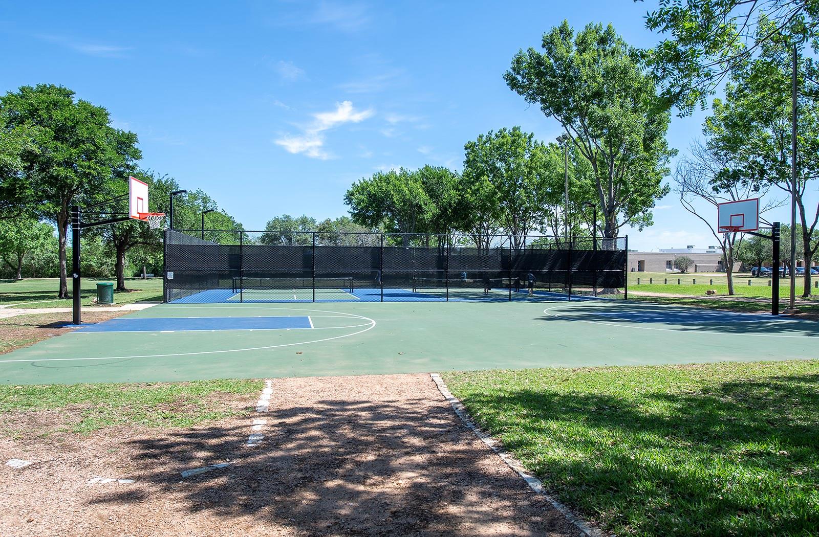 8318 Glen Canyon Dr, Round Rock, TX 78681