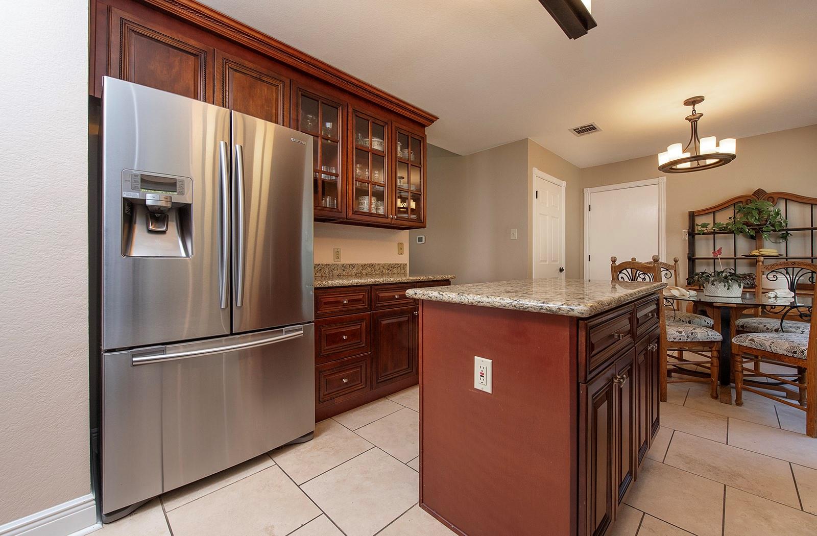 8318 Glen Canyon Dr, Round Rock, TX 78681