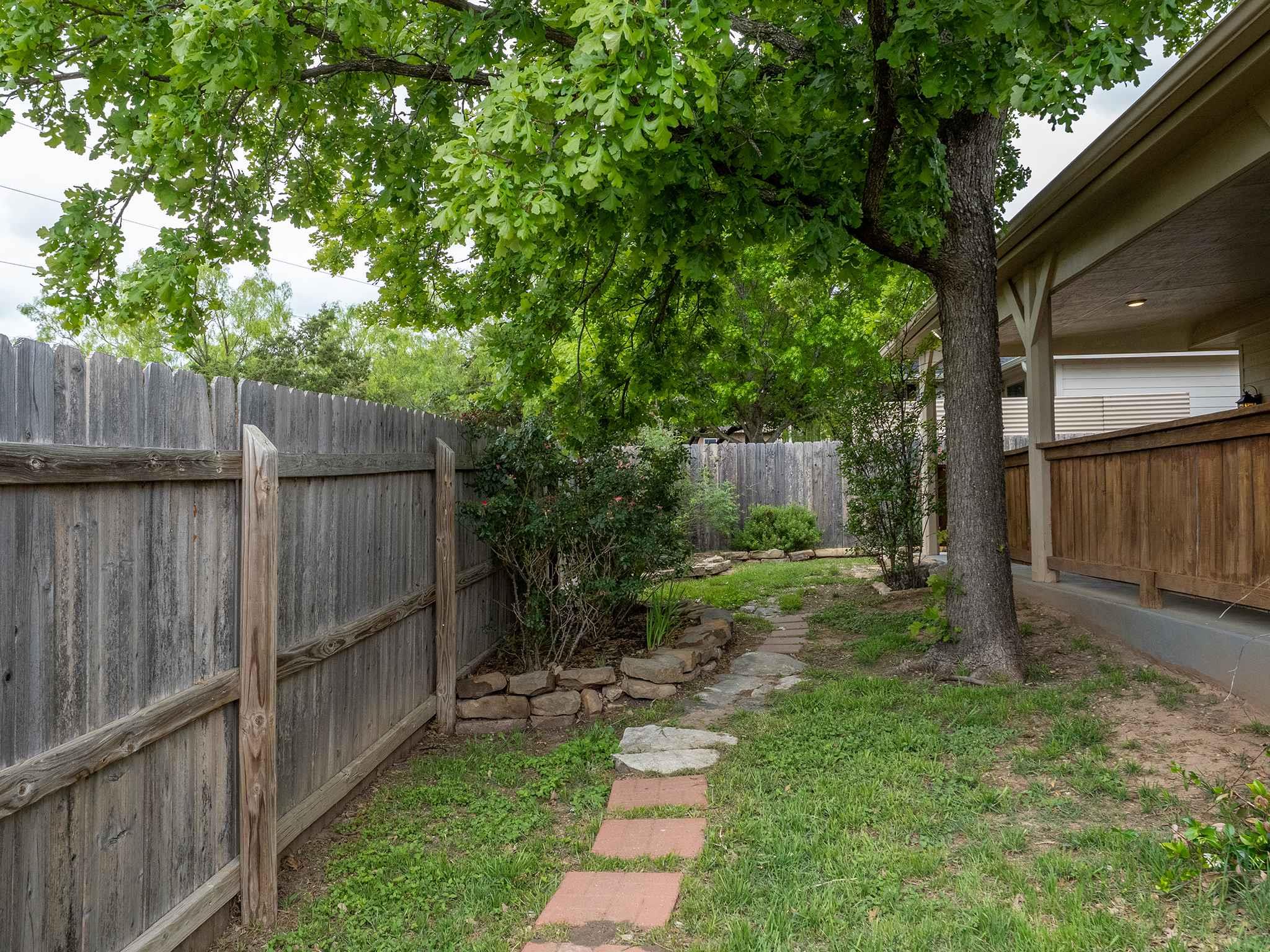 100 Linsey Cv, Burnet, TX 78611