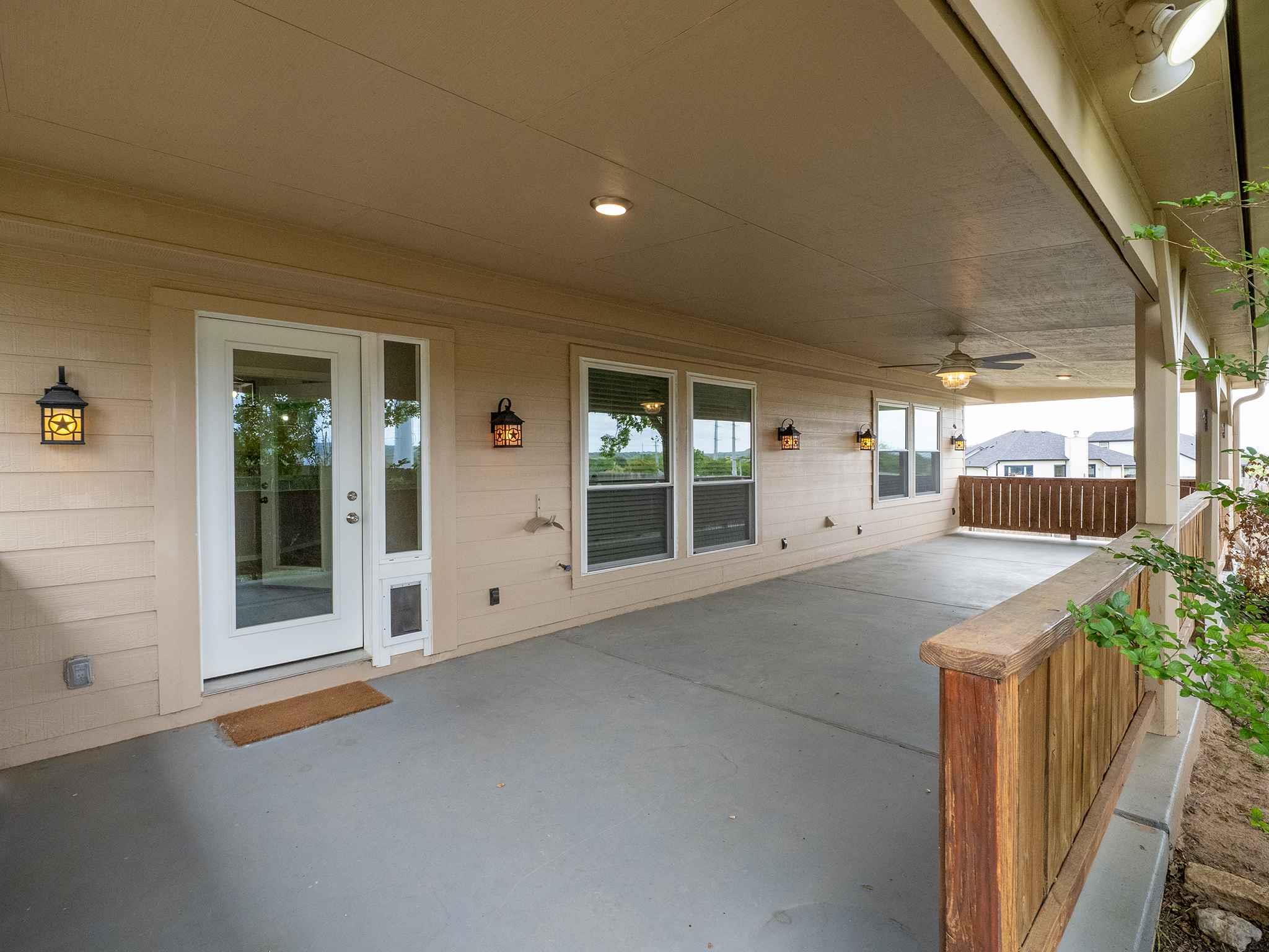 100 Linsey Cv, Burnet, TX 78611