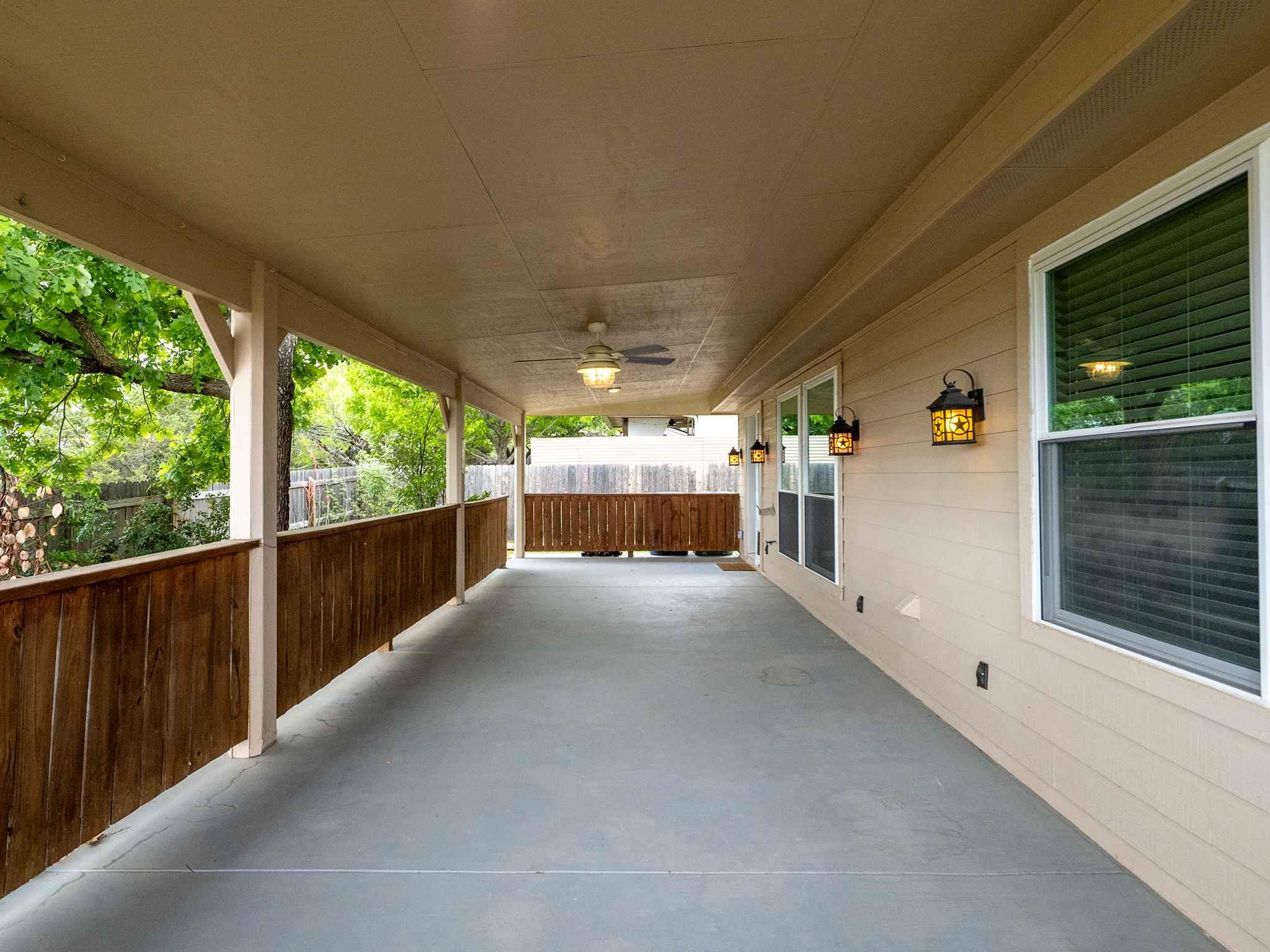 100 Linsey Cv, Burnet, TX 78611