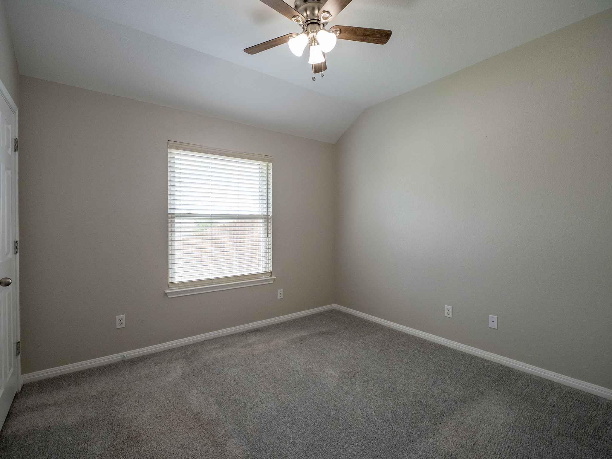 100 Linsey Cv, Burnet, TX 78611