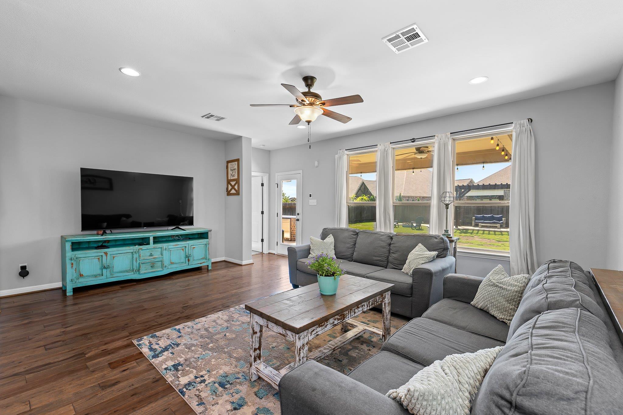 20717 Rolling Creek Rd, Pflugerville, TX 78660