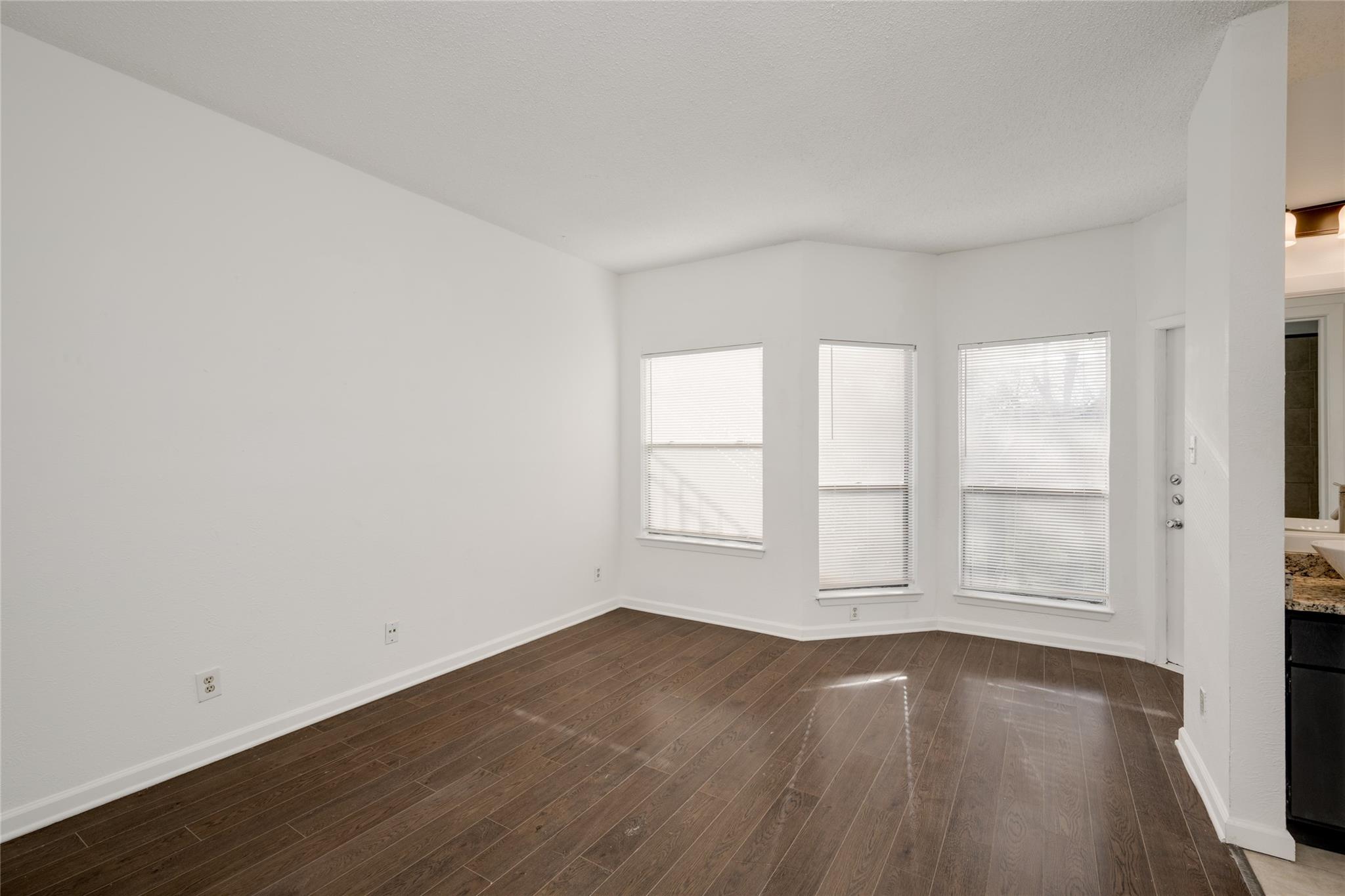 5304 Indio Cv # B, Austin, TX 78745