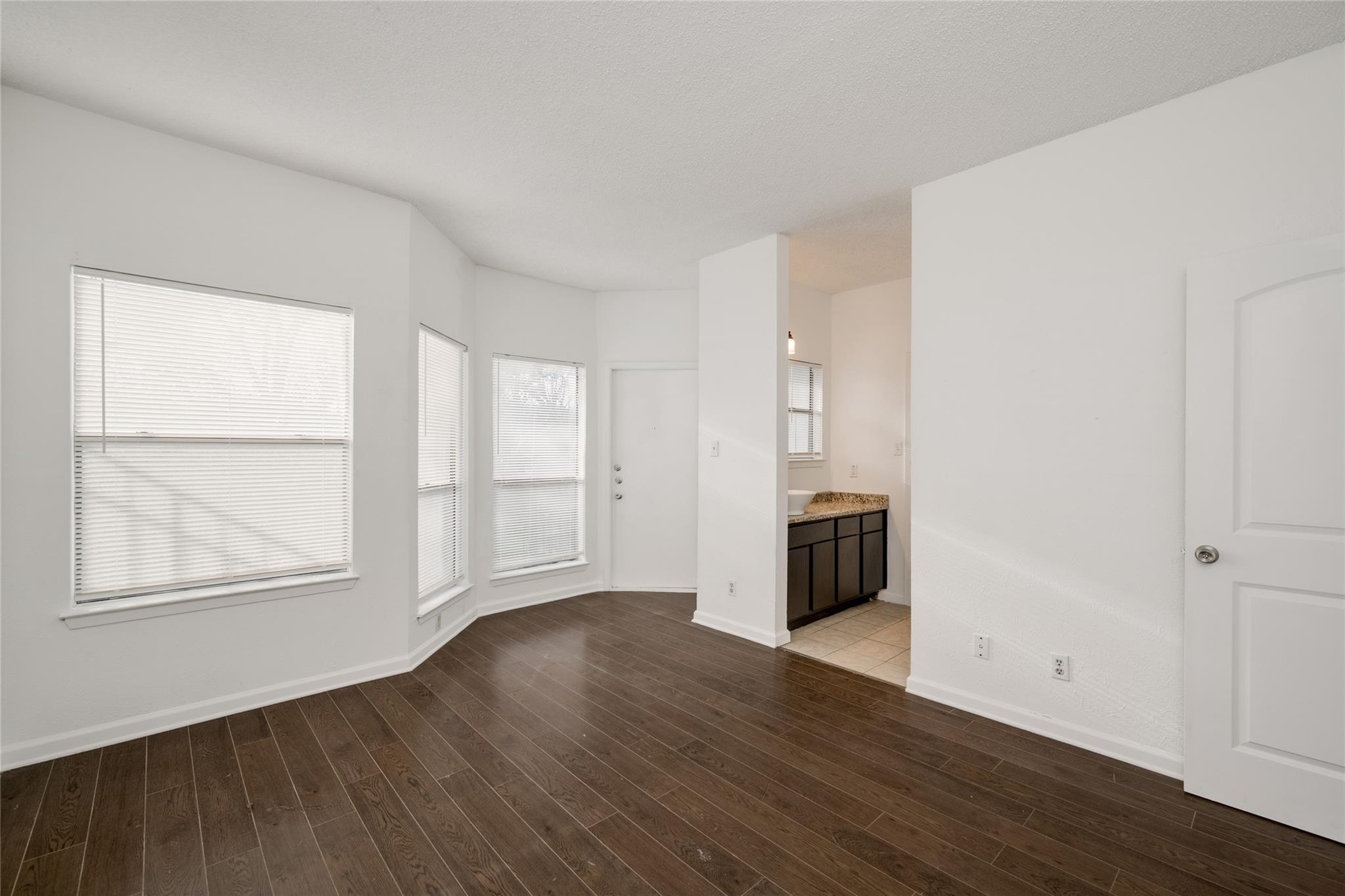 5304 Indio Cv # B, Austin, TX 78745