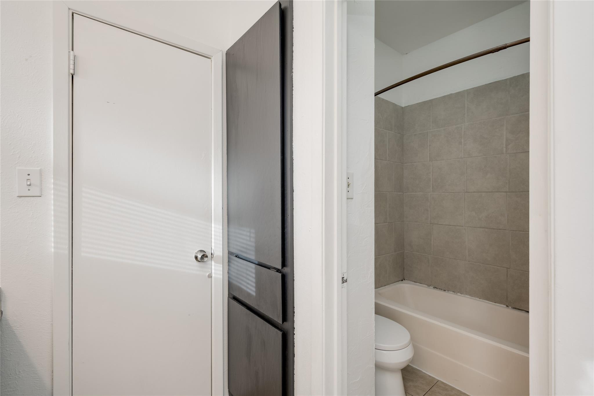 5304 Indio Cv # B, Austin, TX 78745