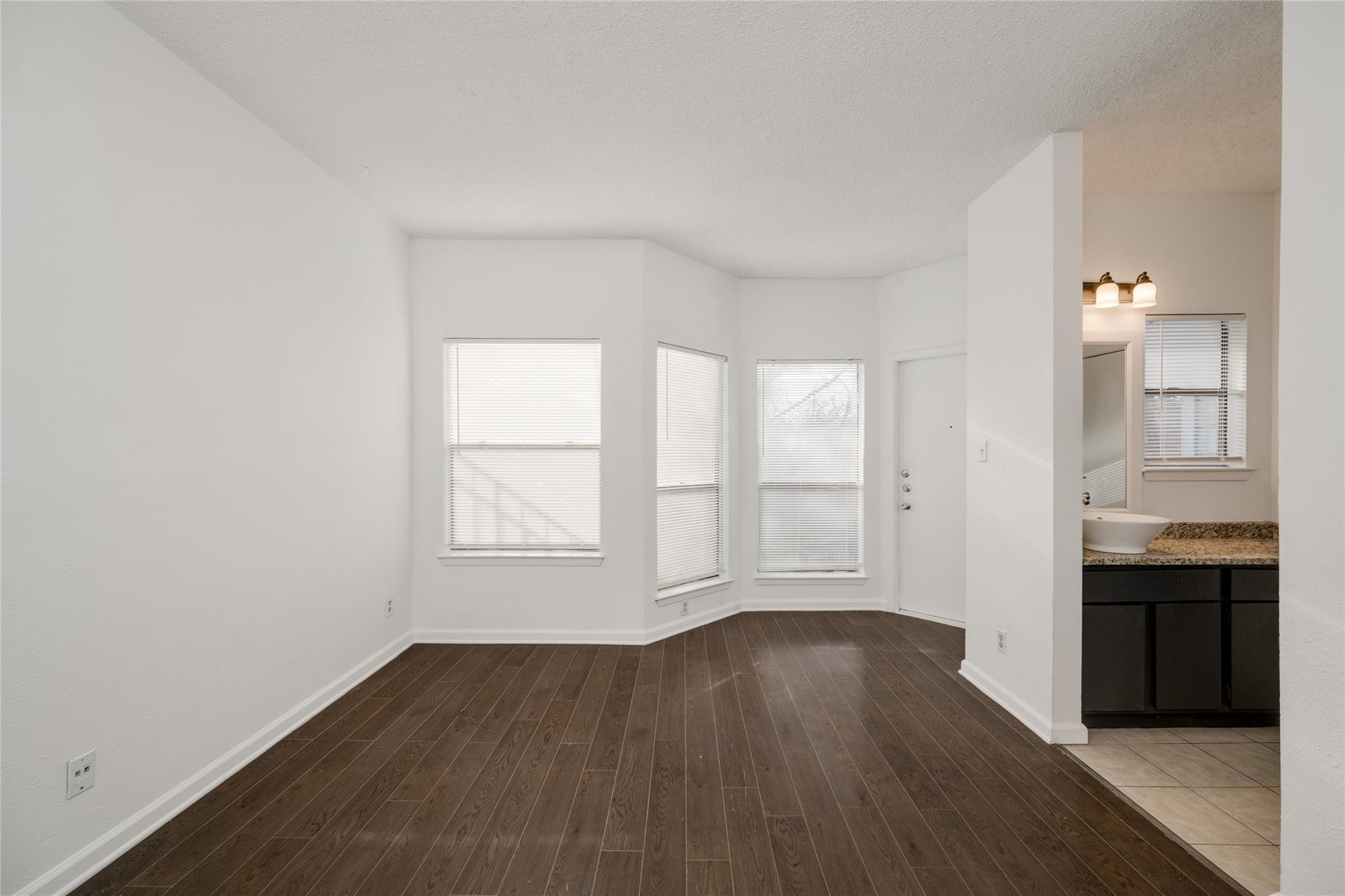 5304 Indio Cv # B, Austin, TX 78745