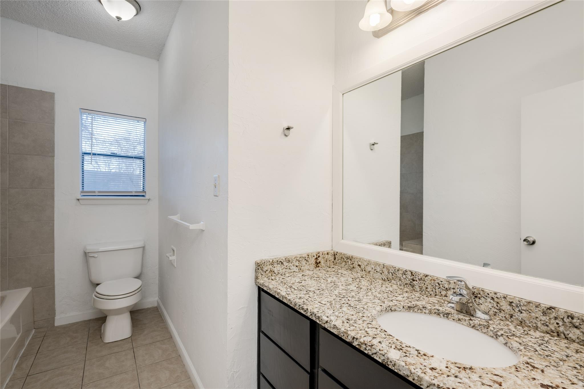 5304 Indio Cv # B, Austin, TX 78745