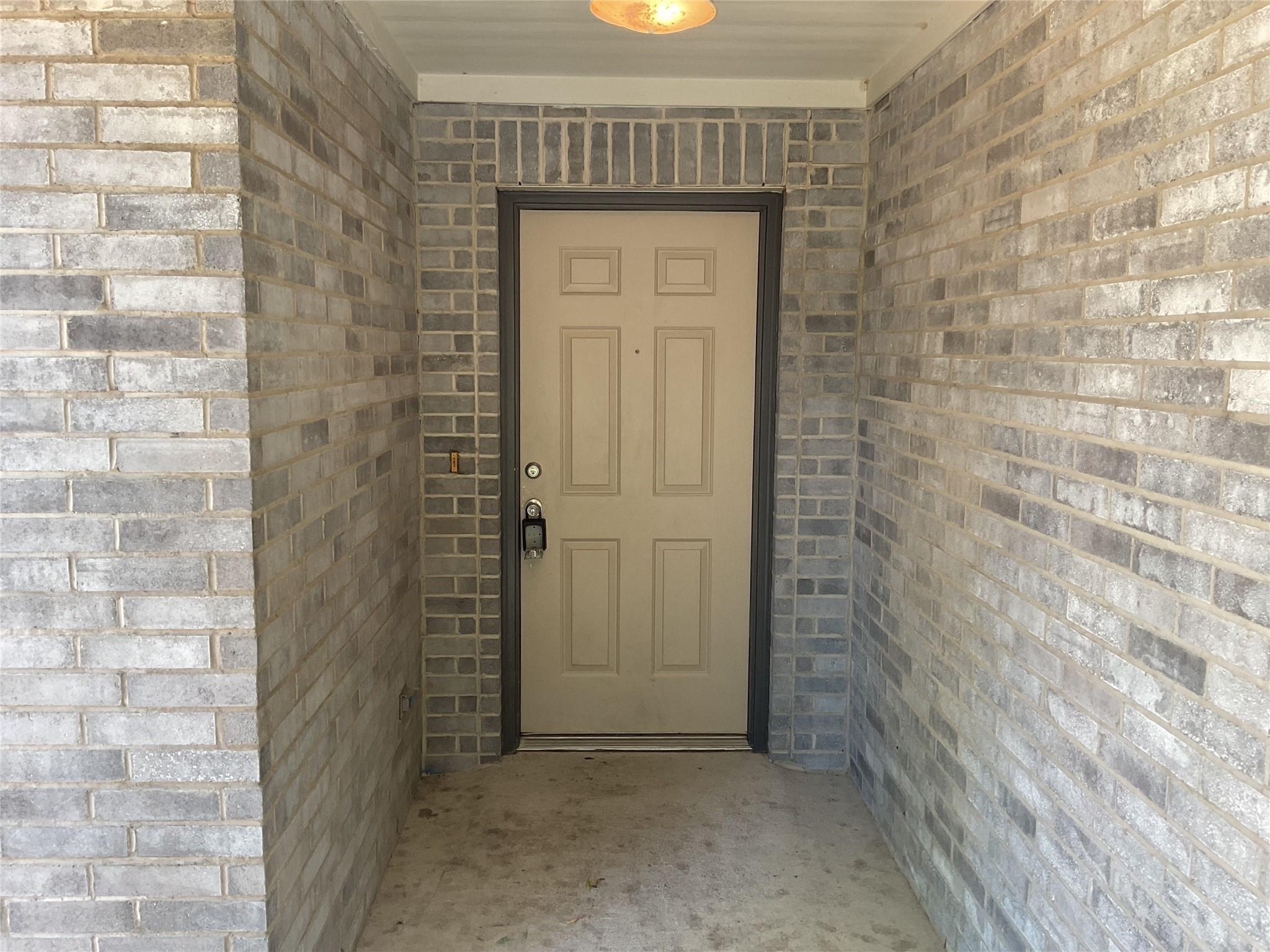 7903 Running Water Dr, Austin, TX 78747