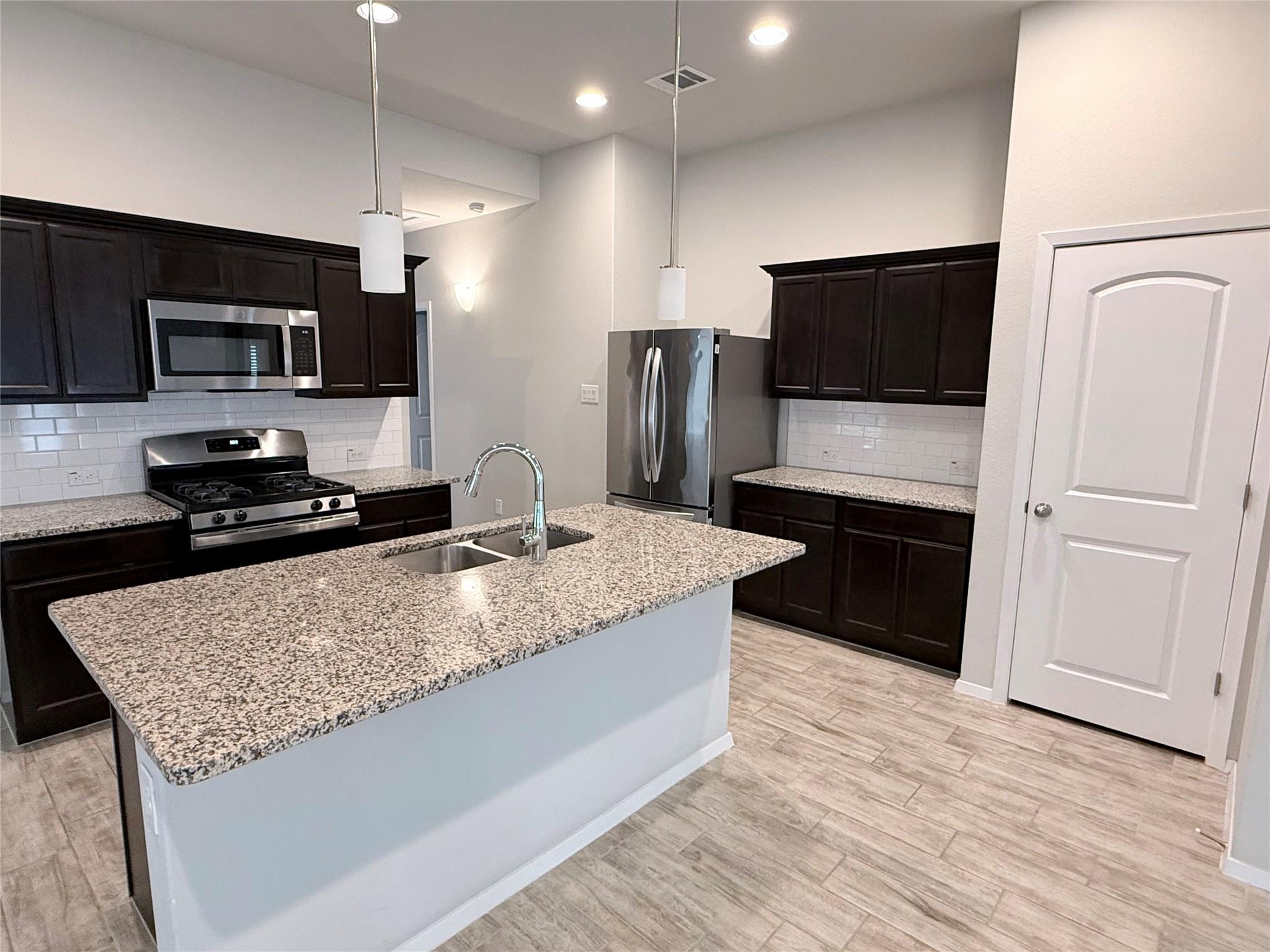 120 Trailside Ln, Bastrop, TX 78602