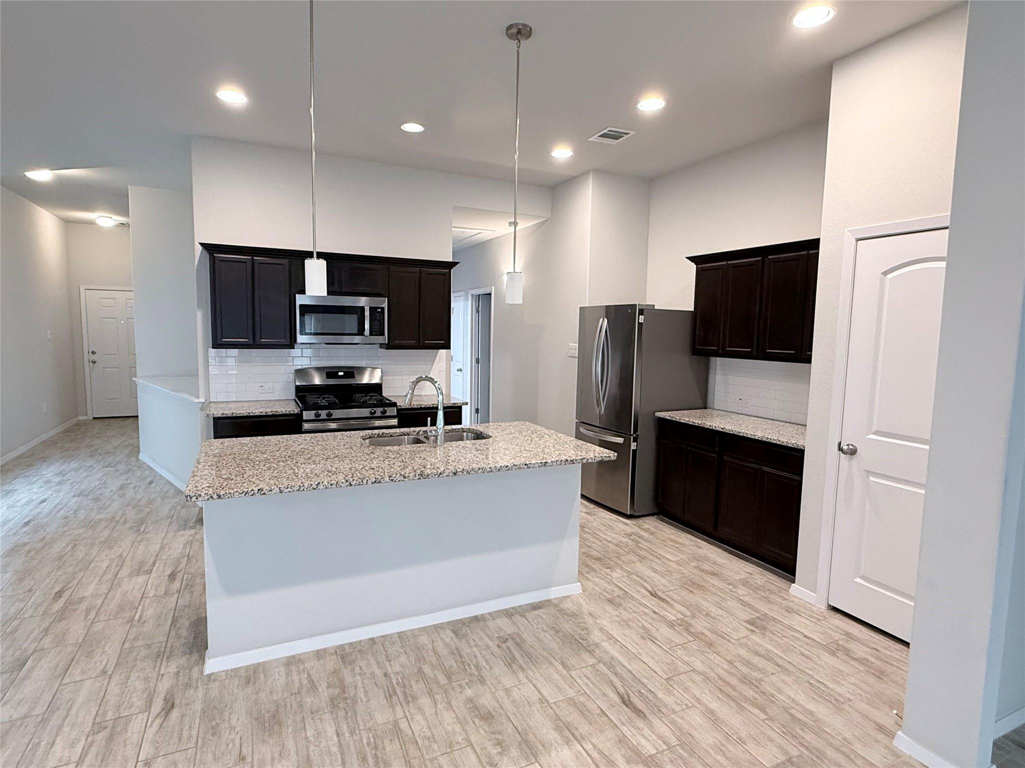 120 Trailside Ln, Bastrop, TX 78602