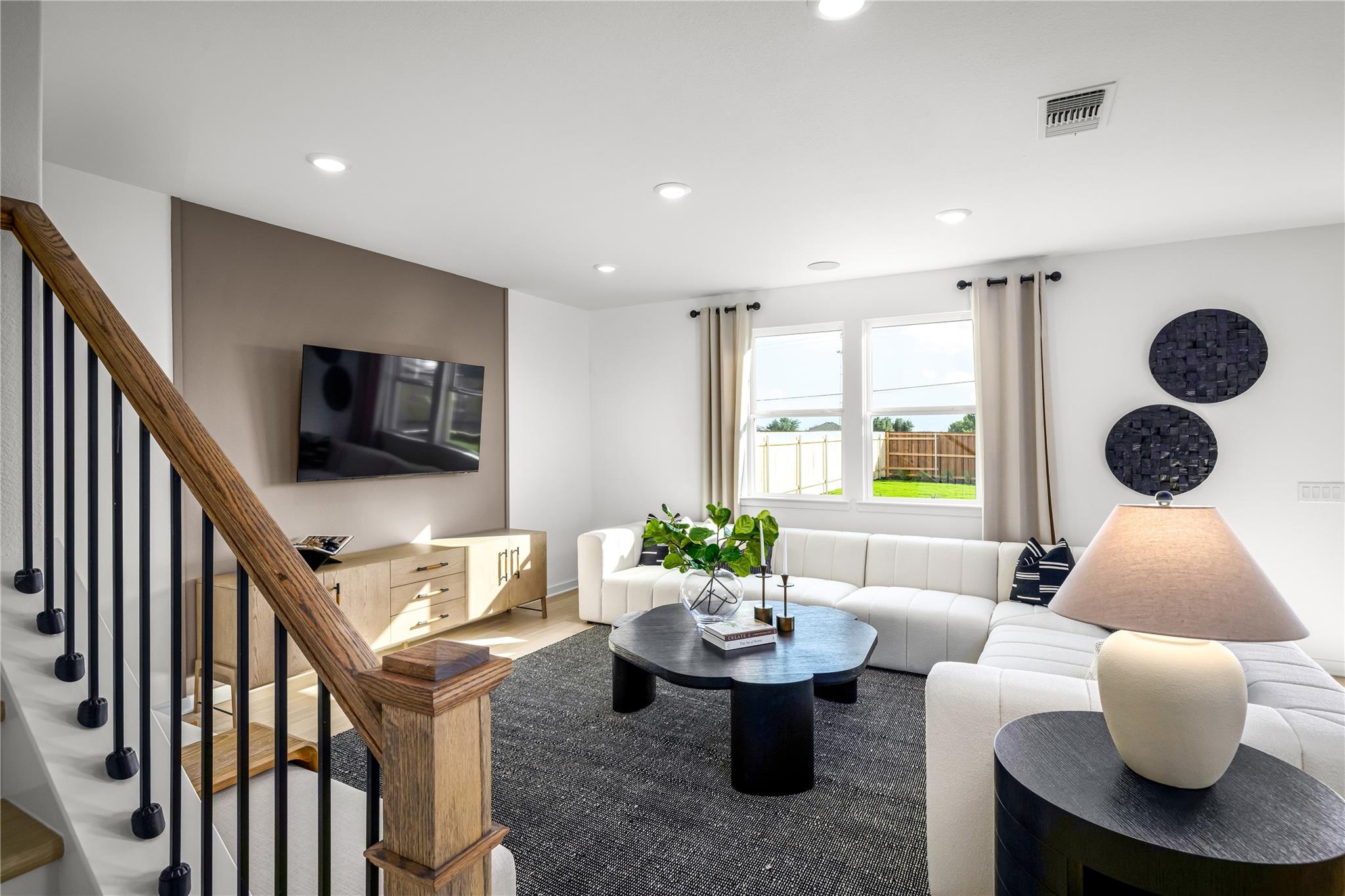 111 Blackfoot Daisy Path, San Marcos, TX 78666