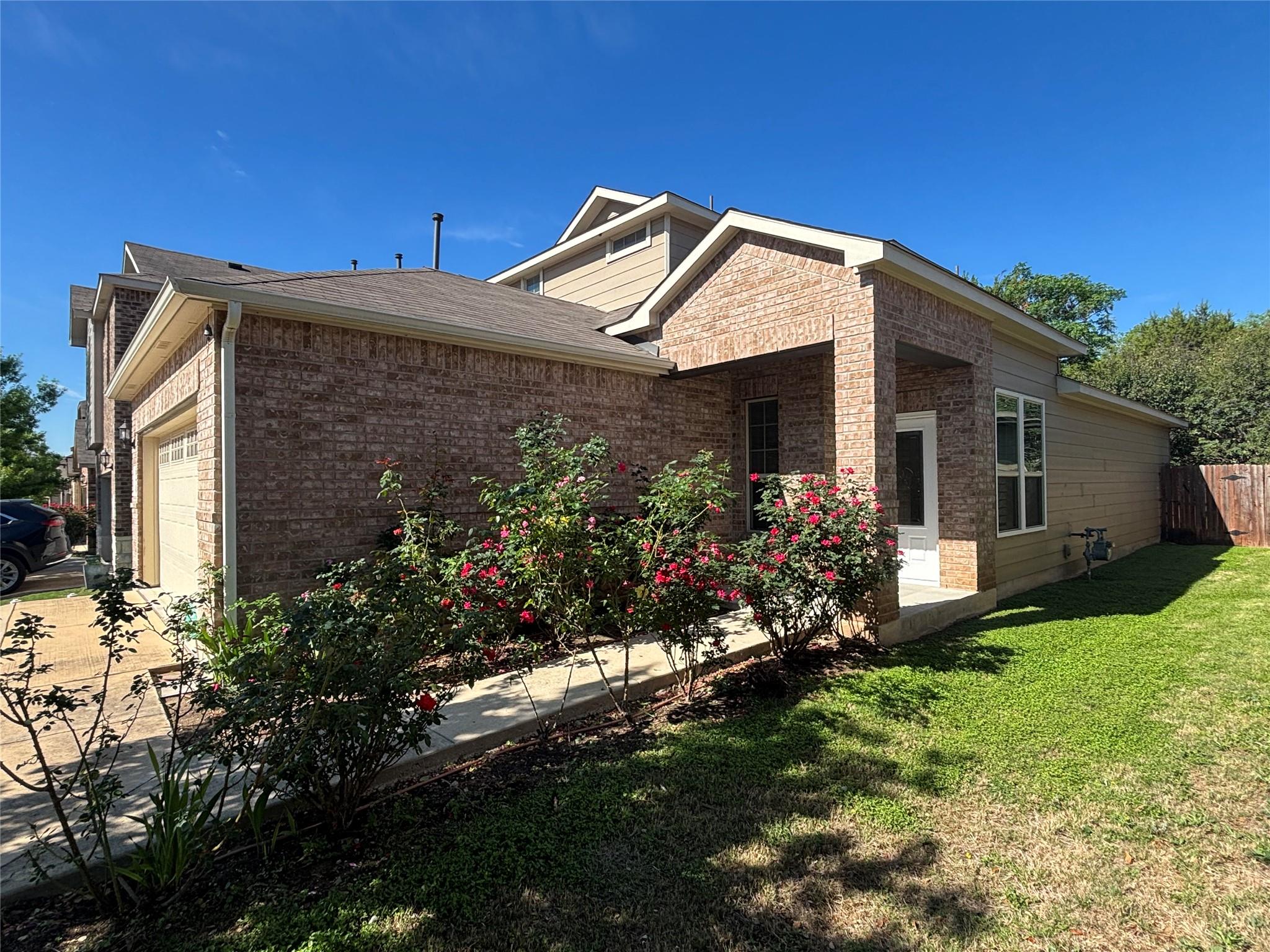 9410 Privet Dr, Austin, TX 78748