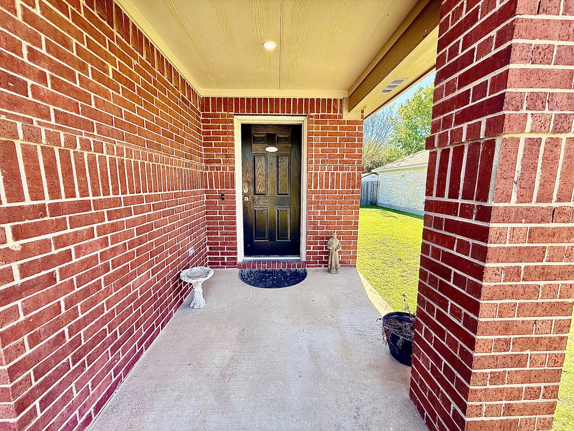 133 Paige Bnd, Hutto, TX 78634