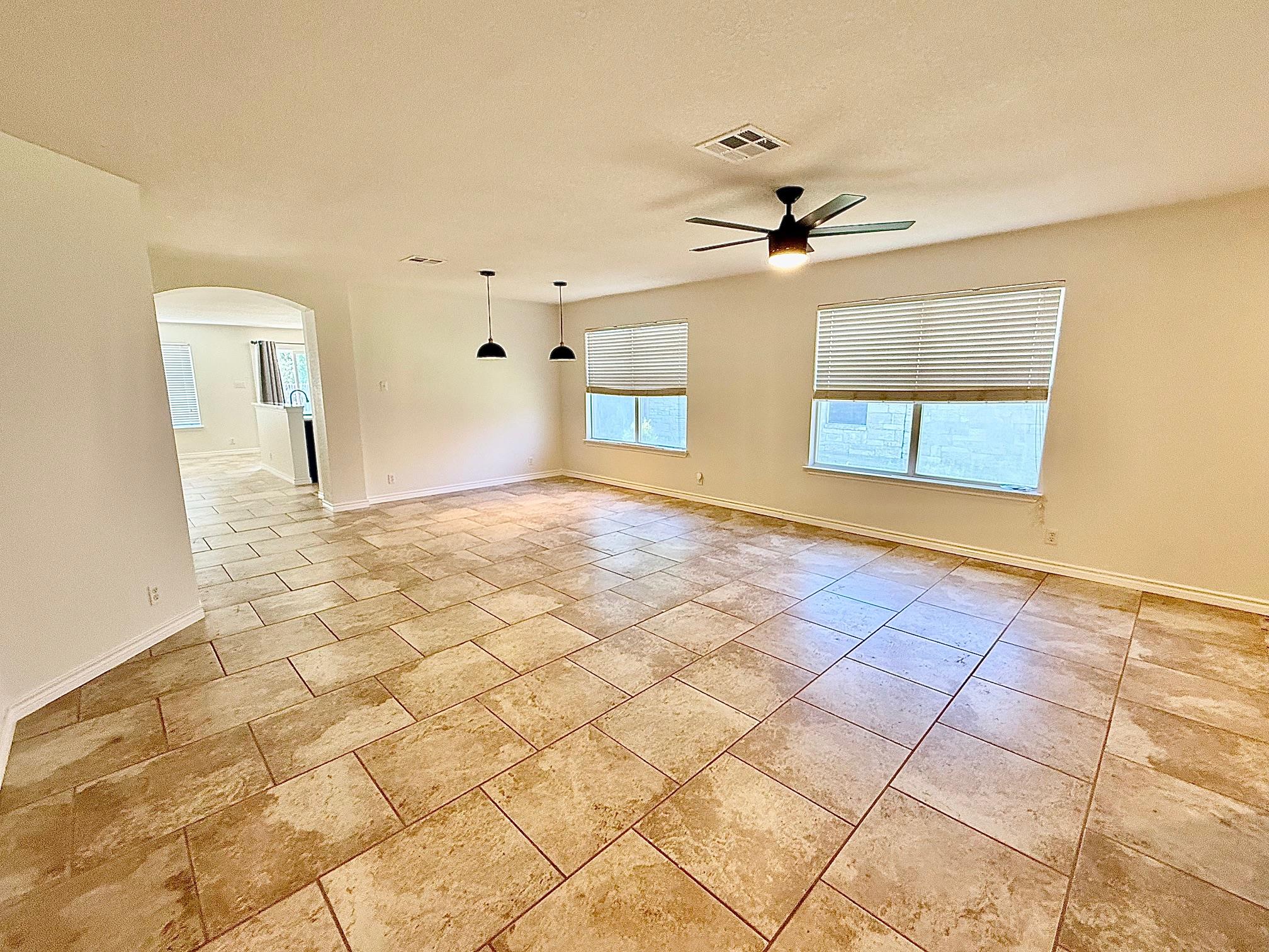 133 Paige Bnd, Hutto, TX 78634