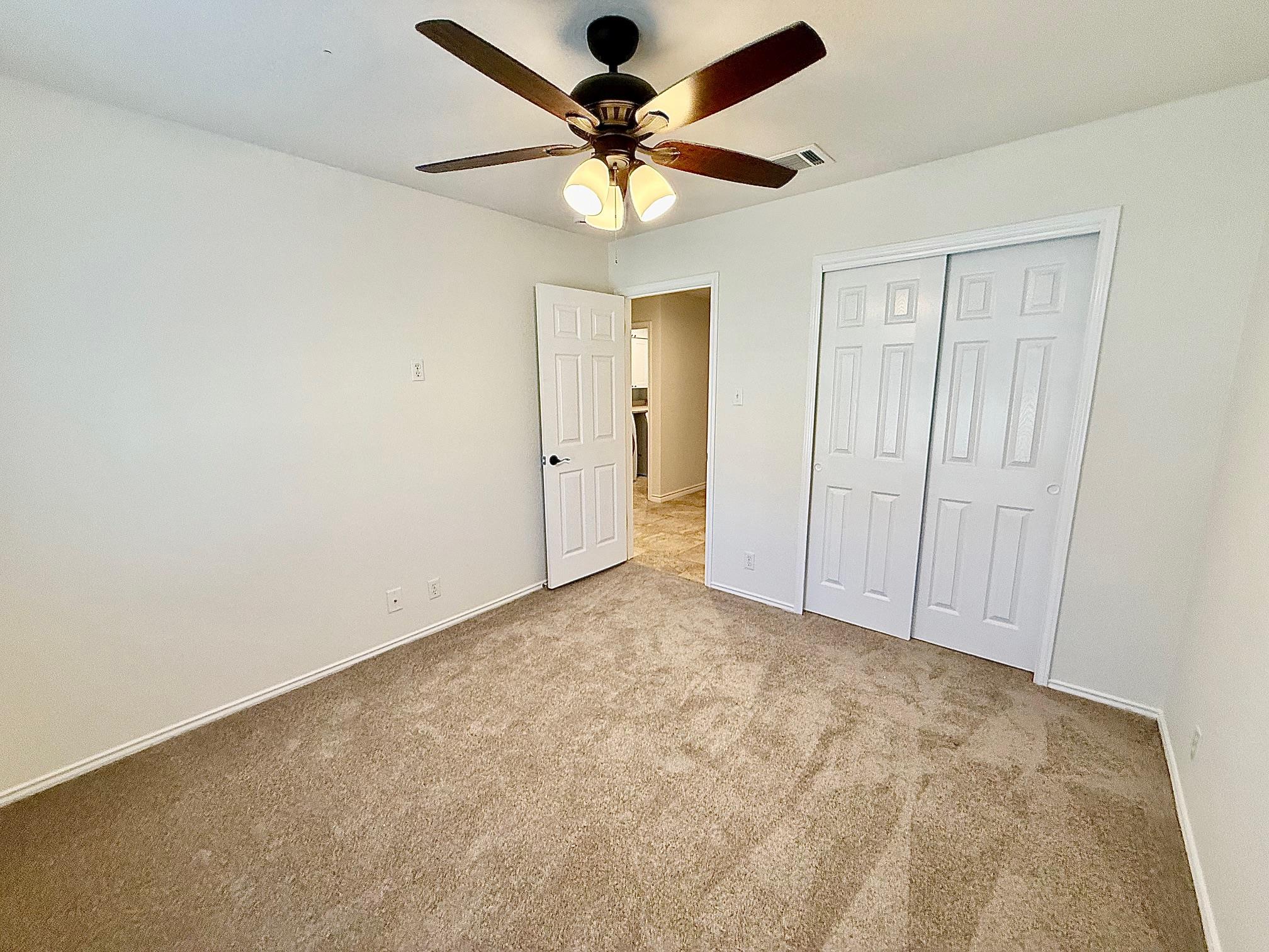 133 Paige Bnd, Hutto, TX 78634