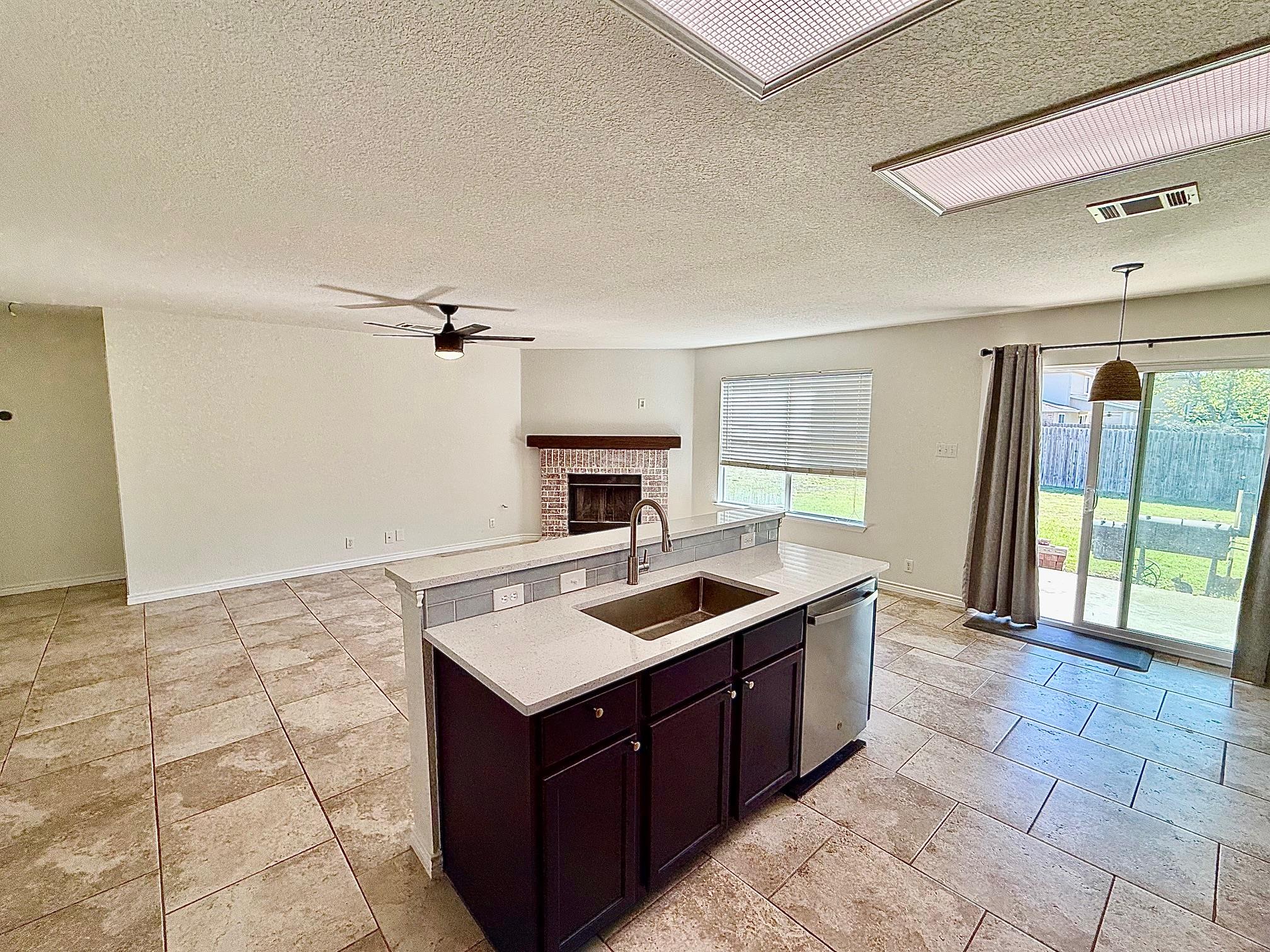 133 Paige Bnd, Hutto, TX 78634