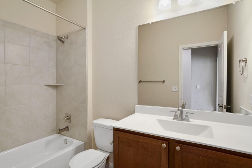 8202 Dampton Ln, Austin, TX 78744