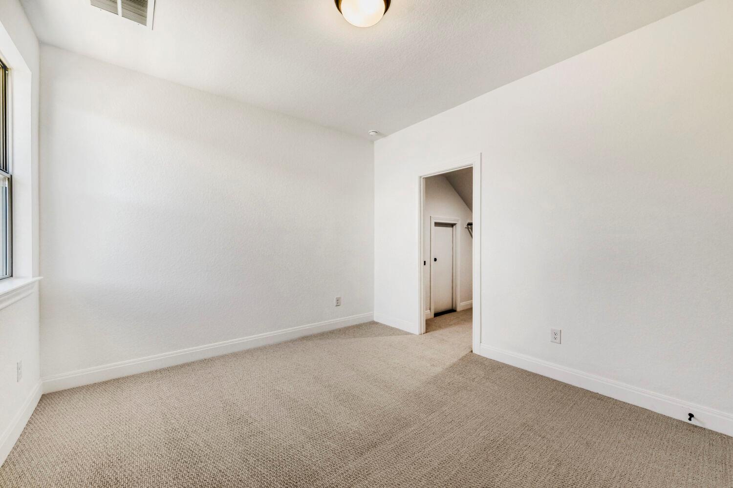 338 Orleanian Dr, Buda, TX 78610