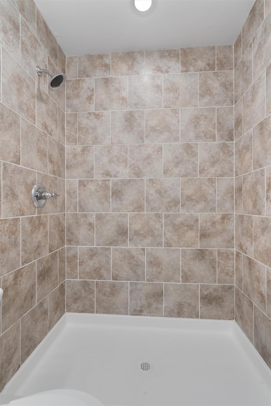 6211 Manor Rd # 129, Austin, TX 78723