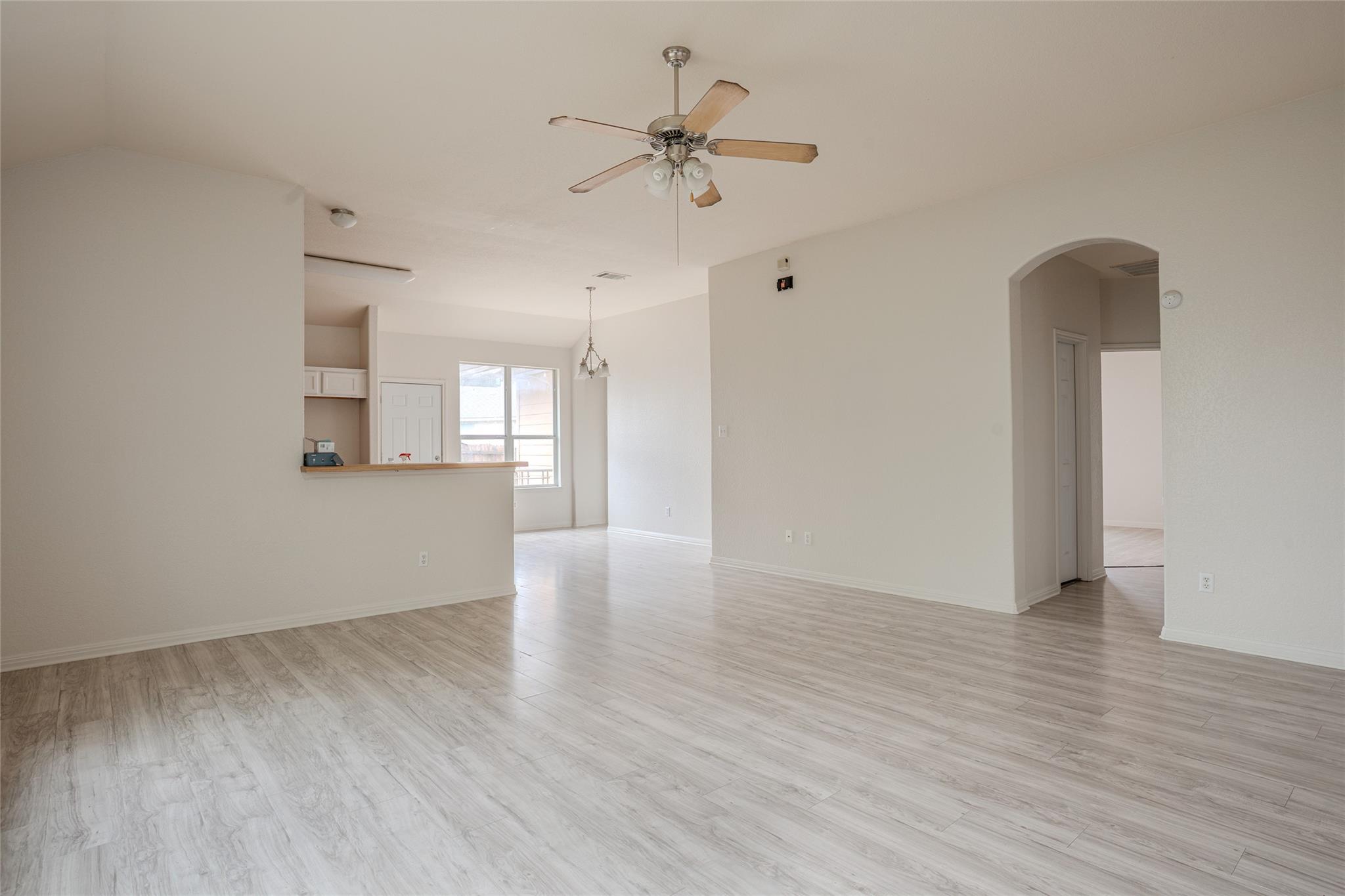 140 Dropper, Kyle, TX 78640