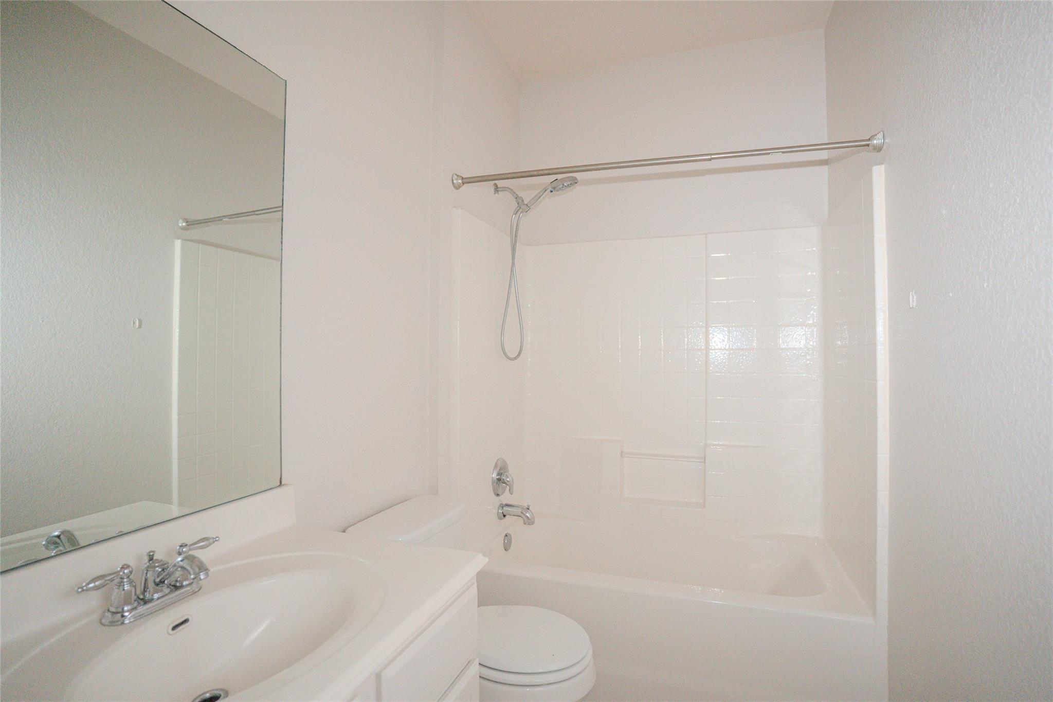 140 Dropper, Kyle, TX 78640