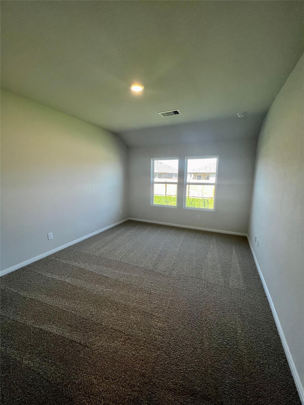 316 Abbey Ln, Lockhart, TX 78644