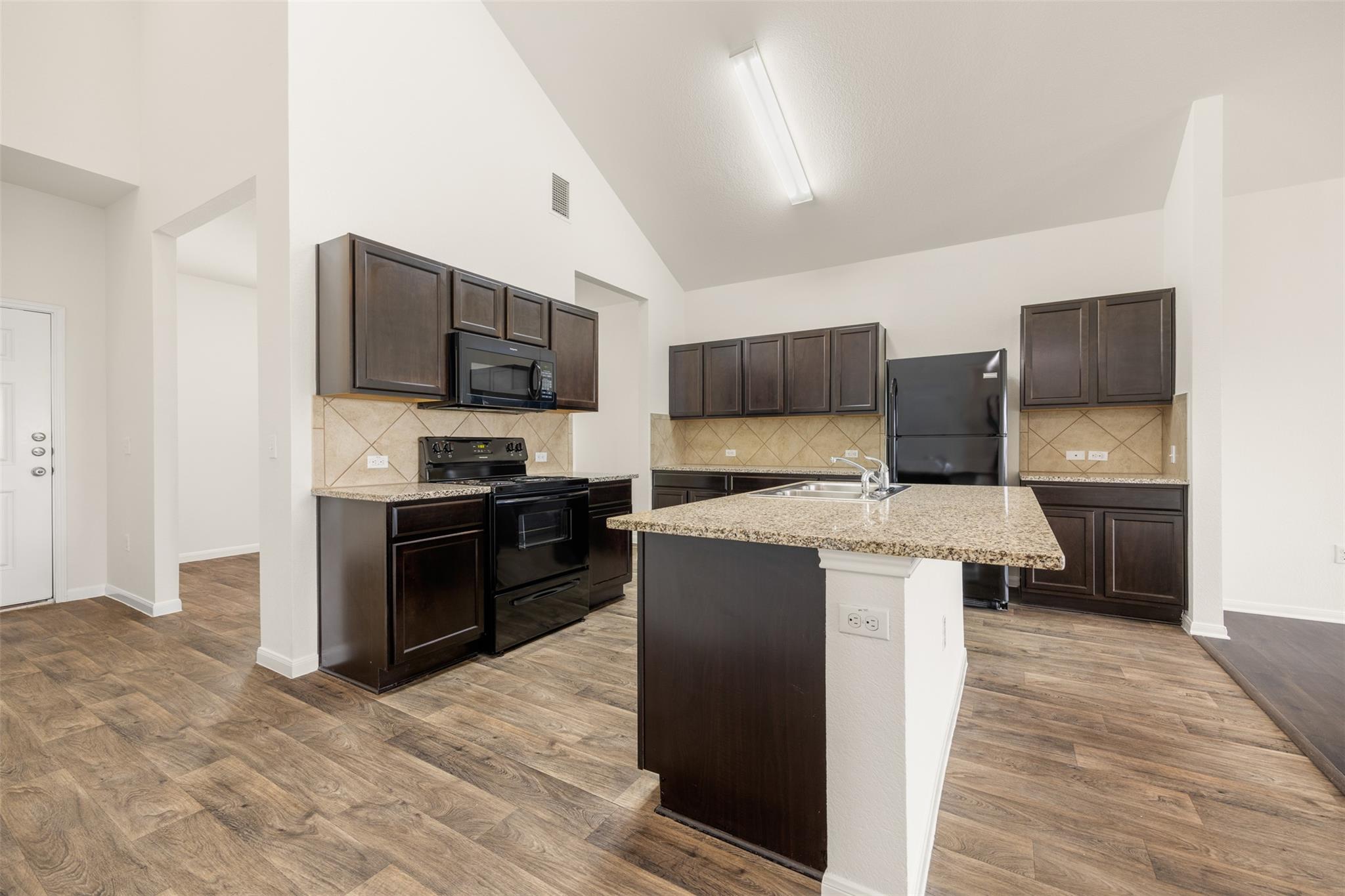 404 Pentire Way, Hutto, TX 78634