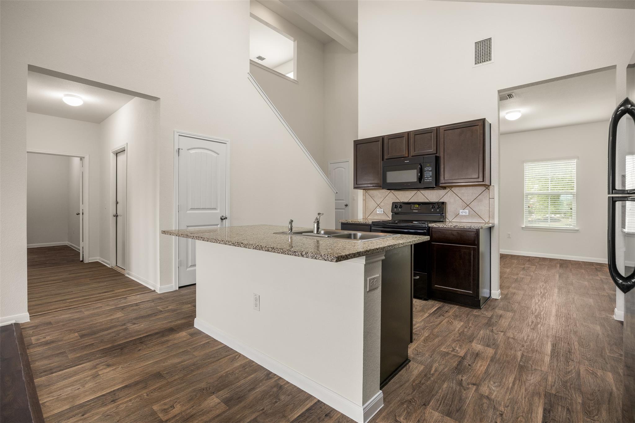 404 Pentire Way, Hutto, TX 78634