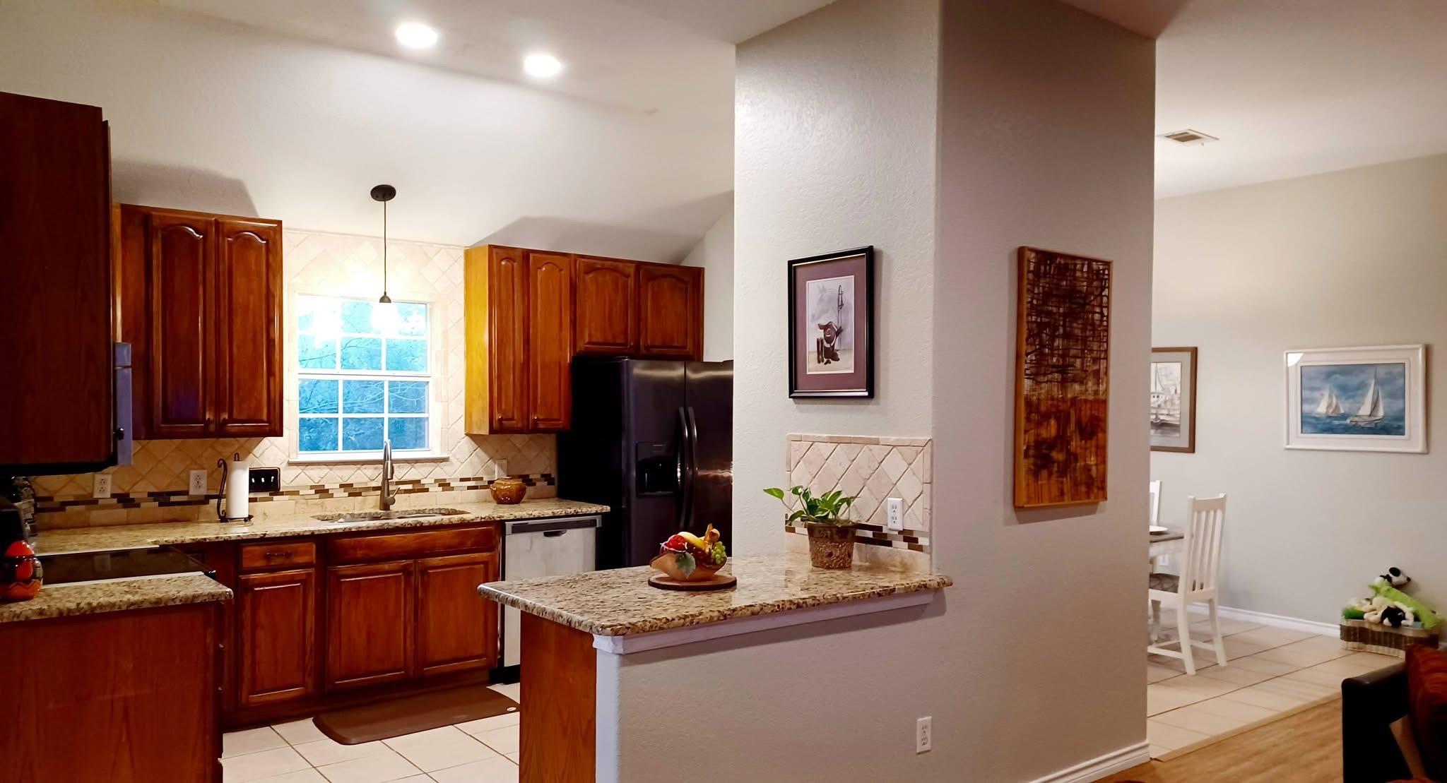 199 Ulupau Cir, Bastrop, TX 78602