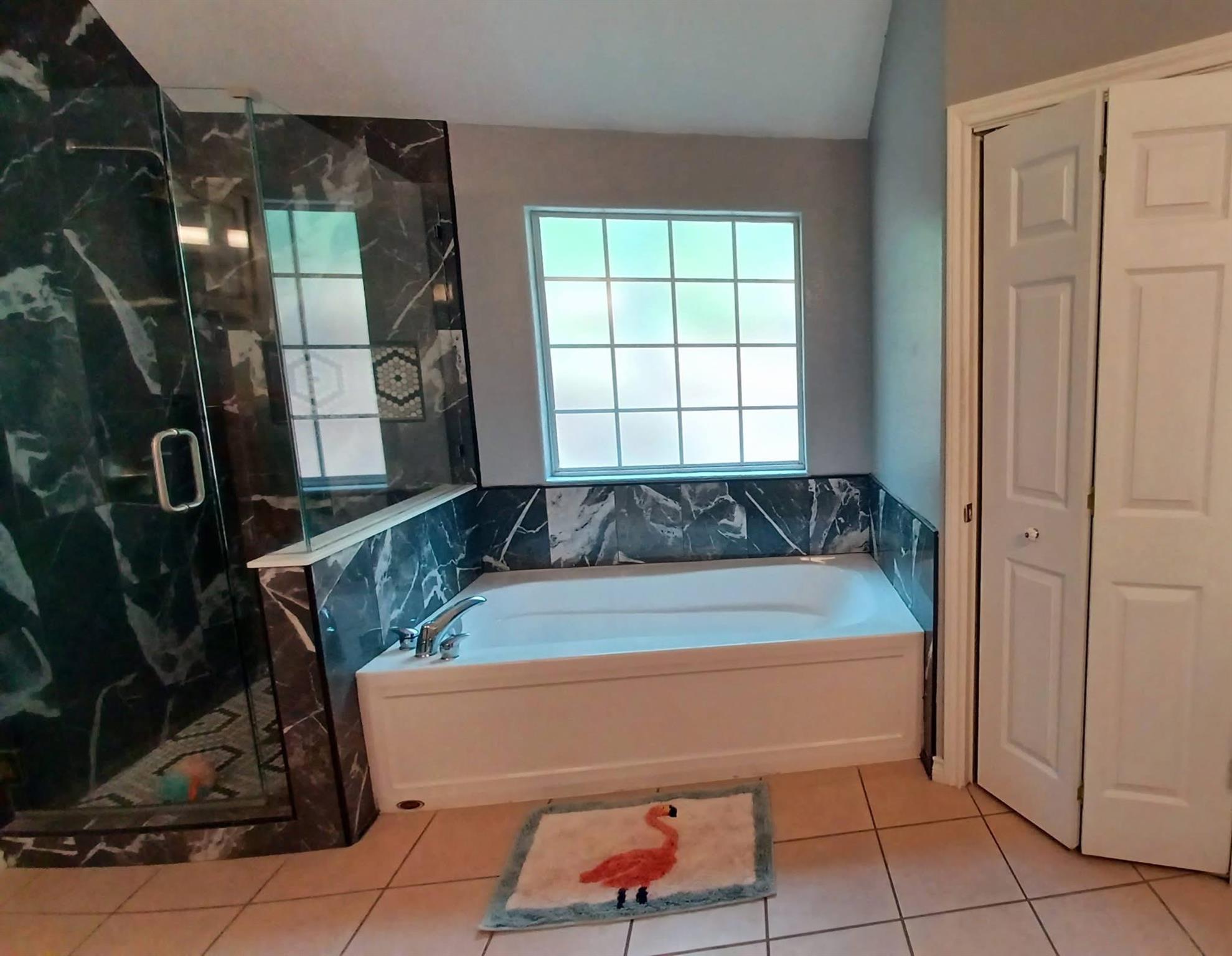 199 Ulupau Cir, Bastrop, TX 78602