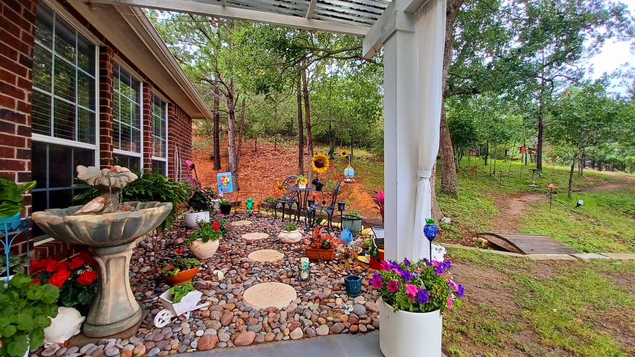 199 Ulupau Cir, Bastrop, TX 78602