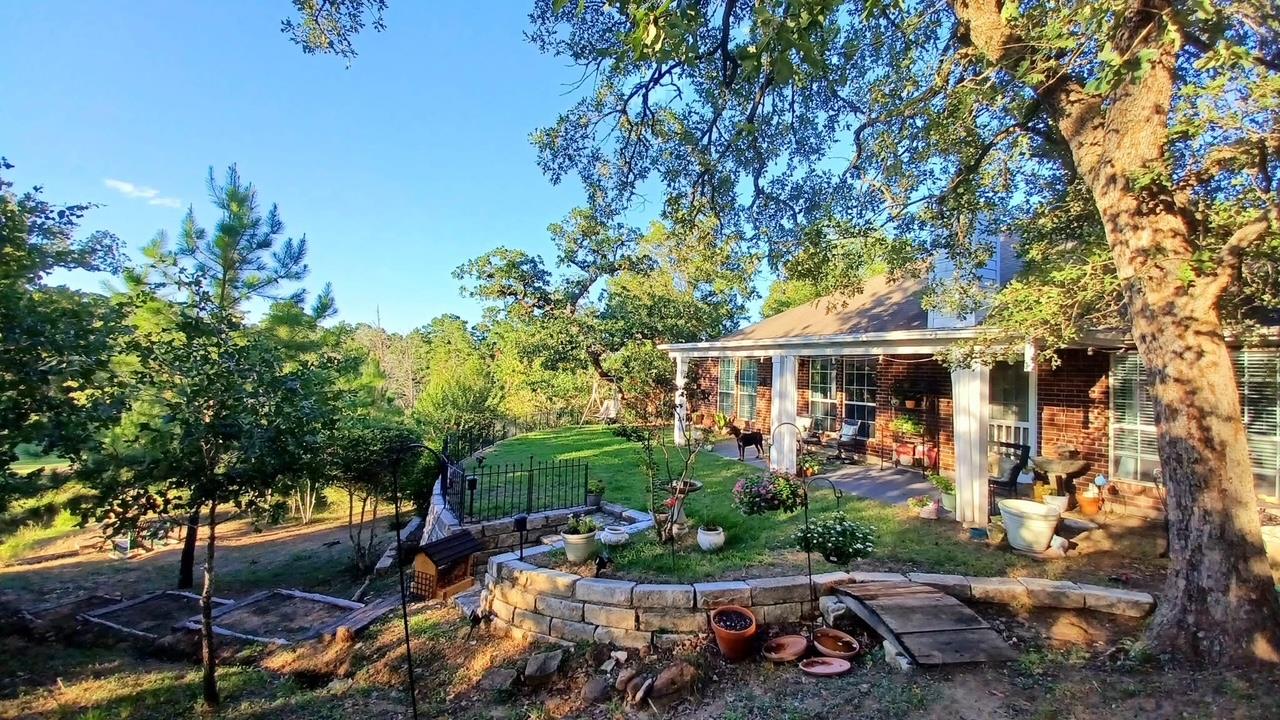 199 Ulupau Cir, Bastrop, TX 78602