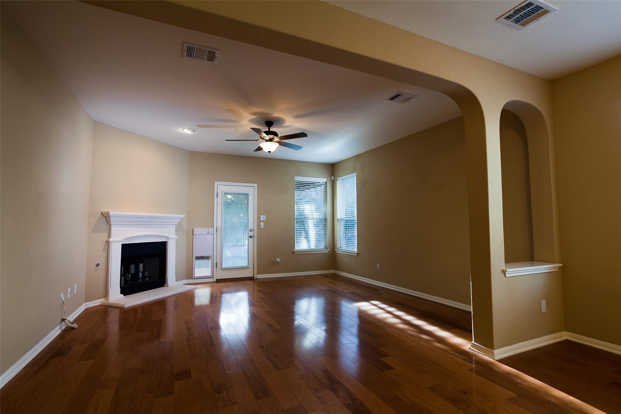 14305 Broadwinged Hawk Dr, Austin, TX 78738