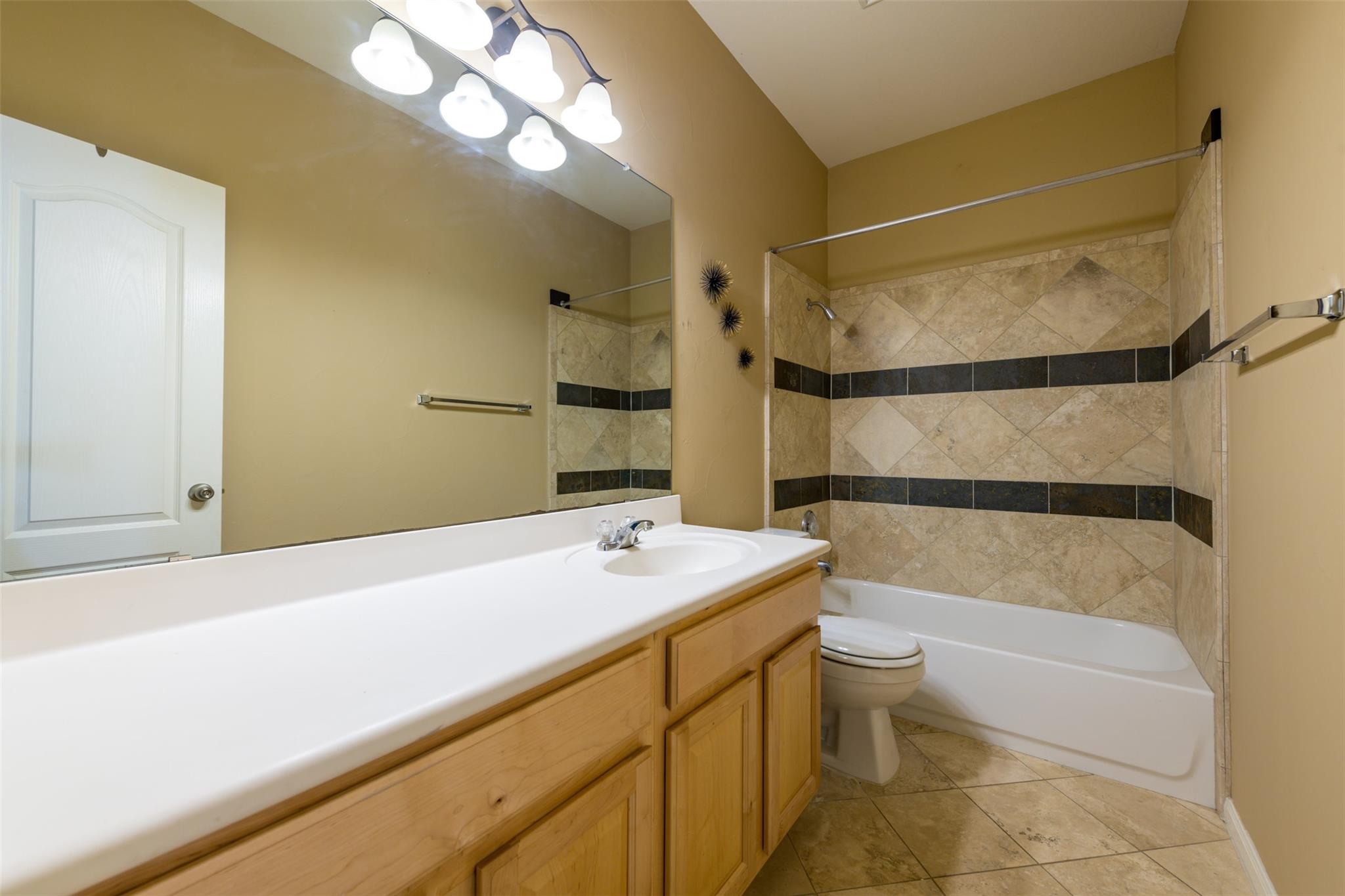 14305 Broadwinged Hawk Dr, Austin, TX 78738