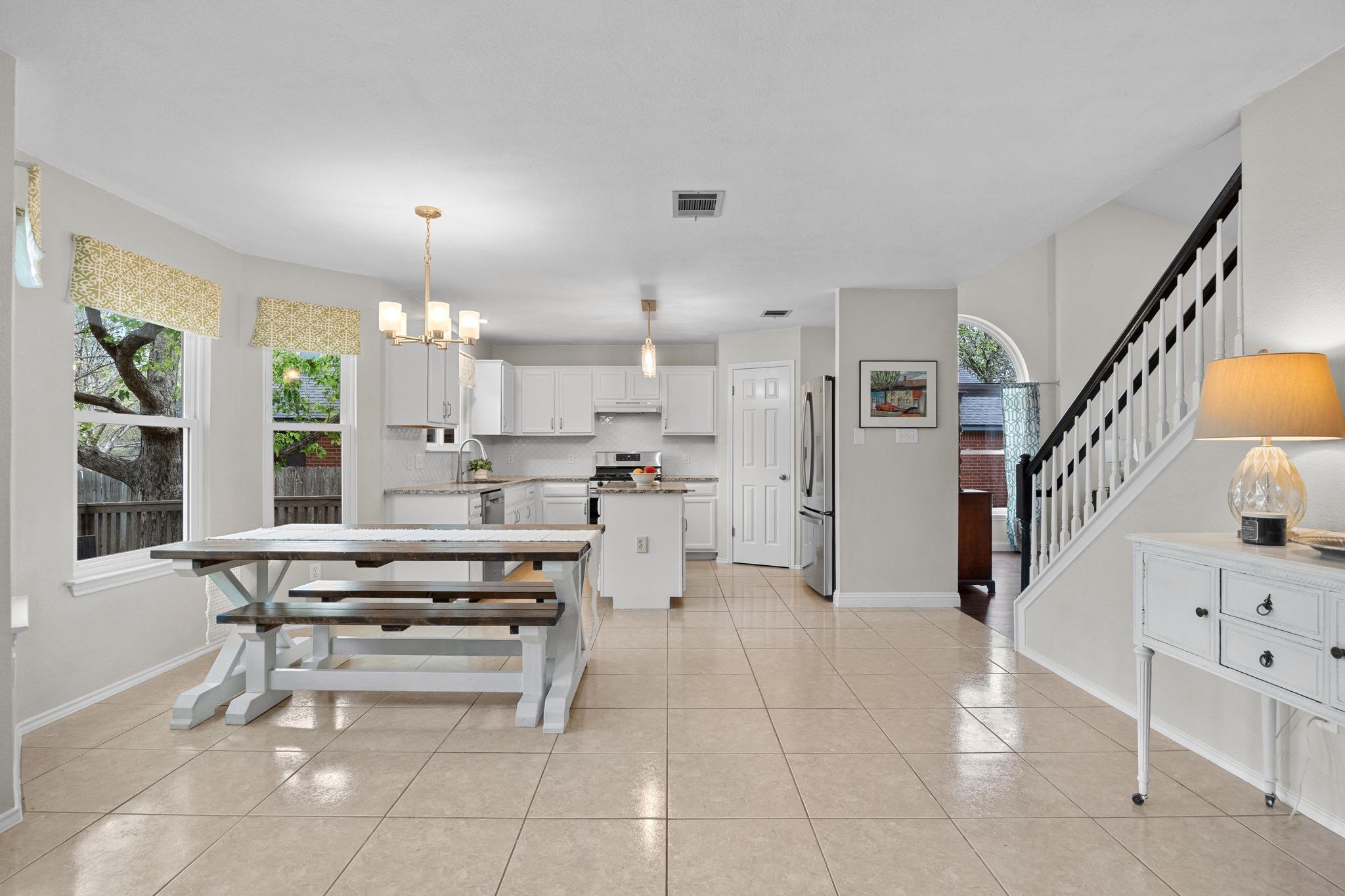 1400 Tetbury Ln, Austin, TX 78748