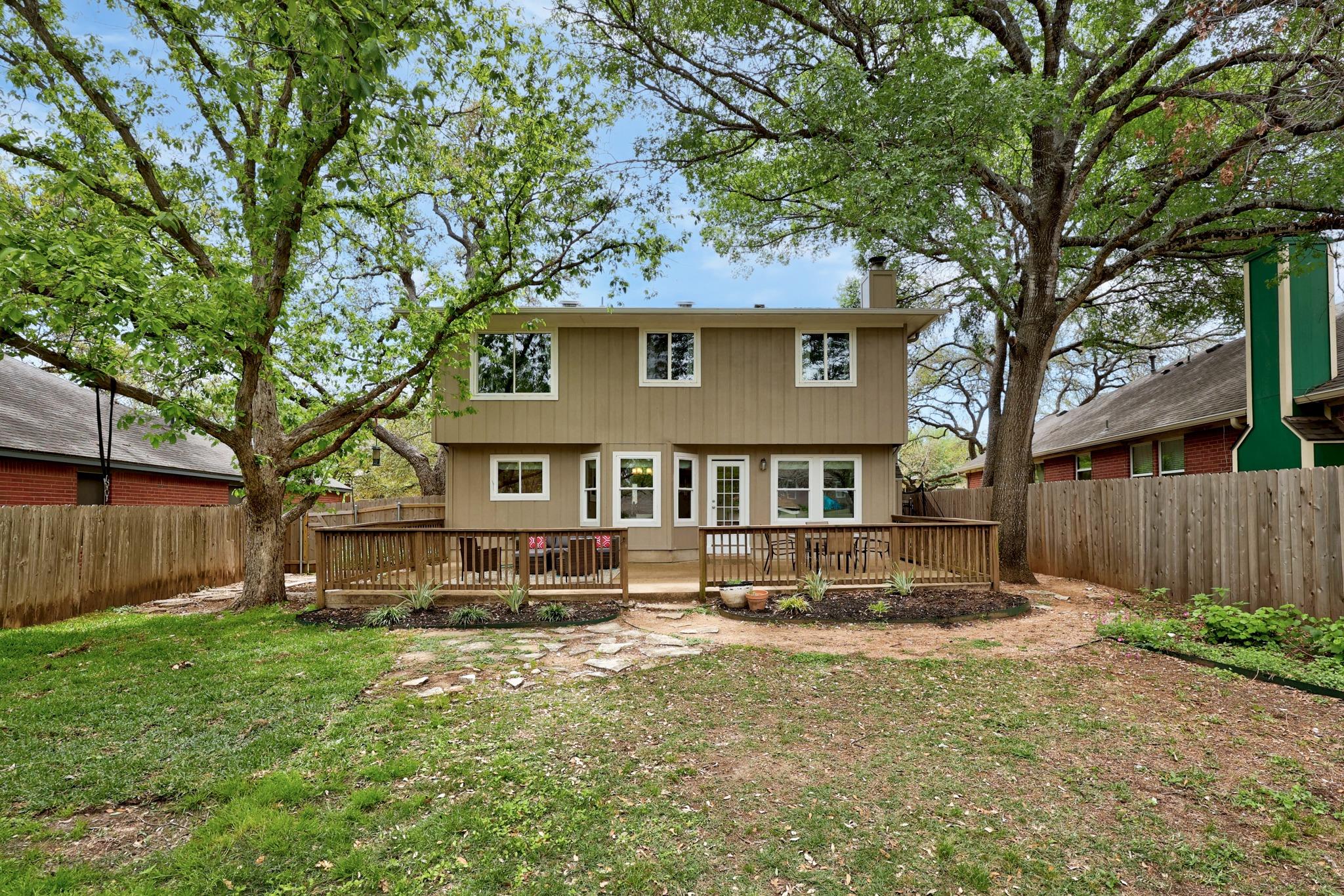 1400 Tetbury Ln, Austin, TX 78748