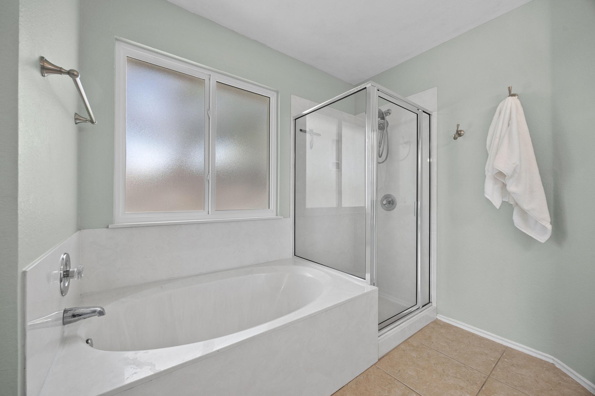 1400 Tetbury Ln, Austin, TX 78748