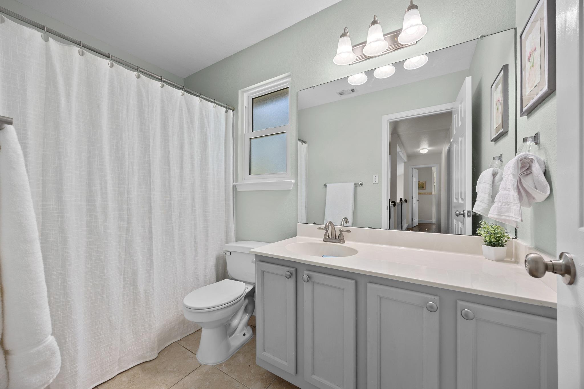 1400 Tetbury Ln, Austin, TX 78748