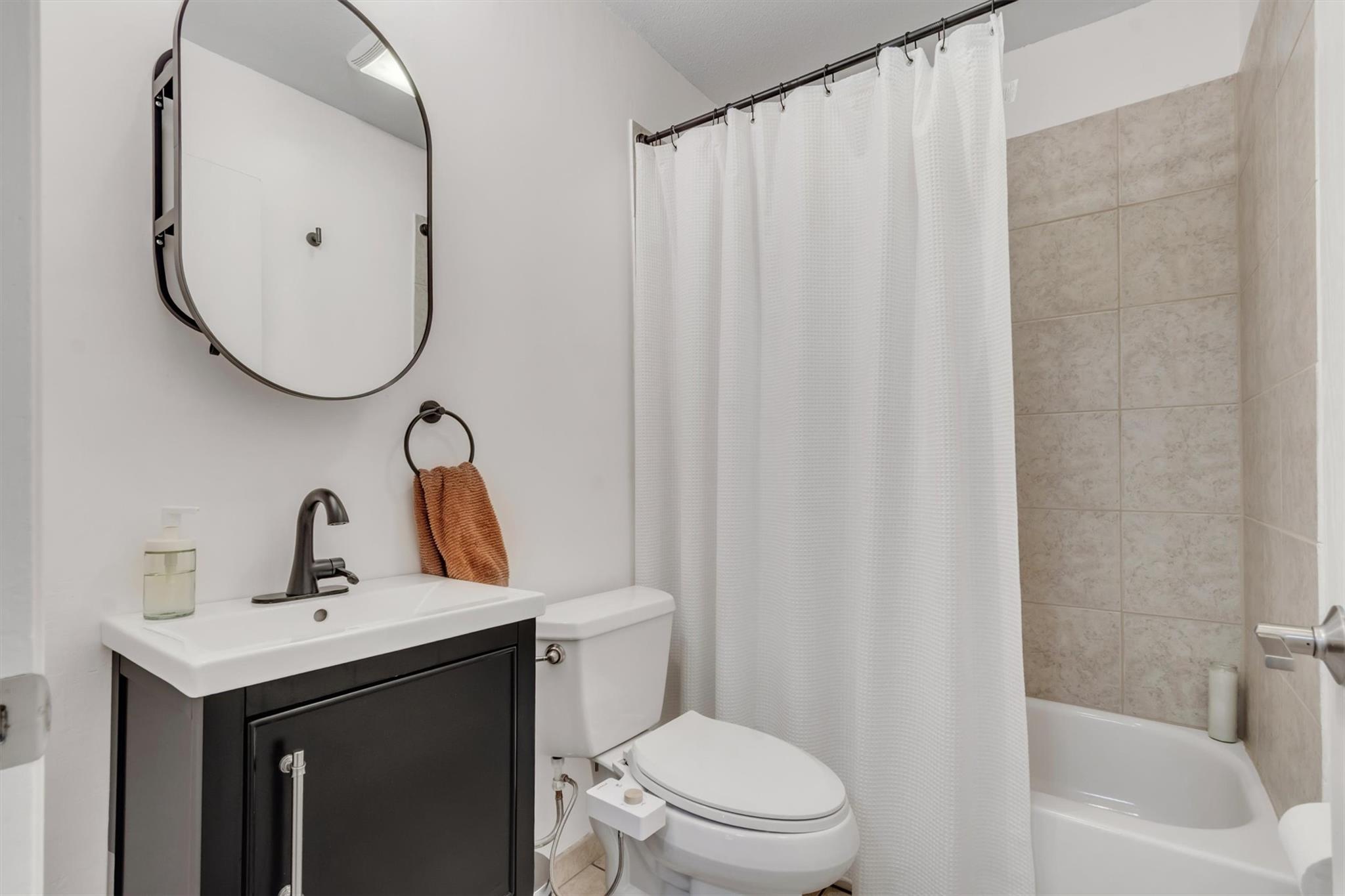 10809 Parkfield Dr, Austin, TX 78758