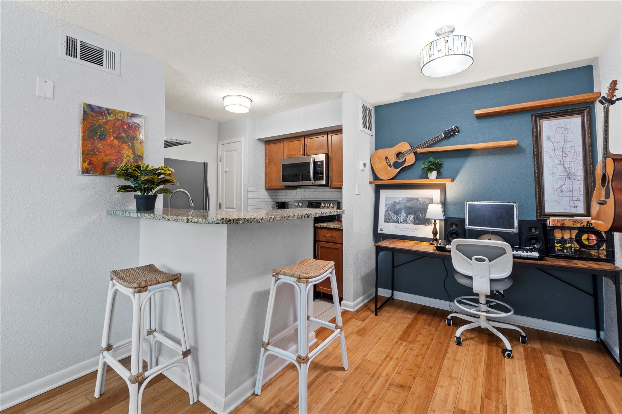 3204 Menchaca Rd # 305, Austin, TX 78704