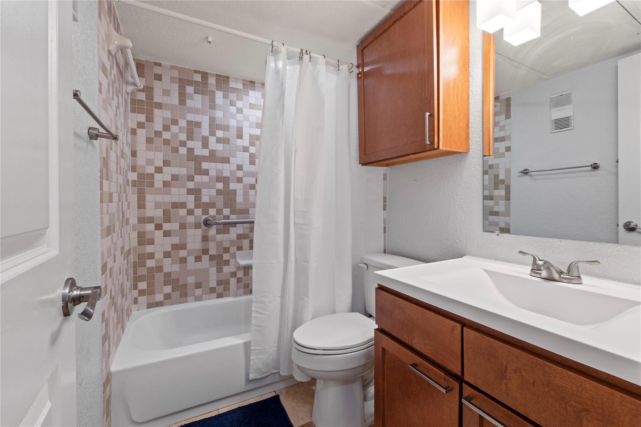 3204 Menchaca Rd # 305, Austin, TX 78704