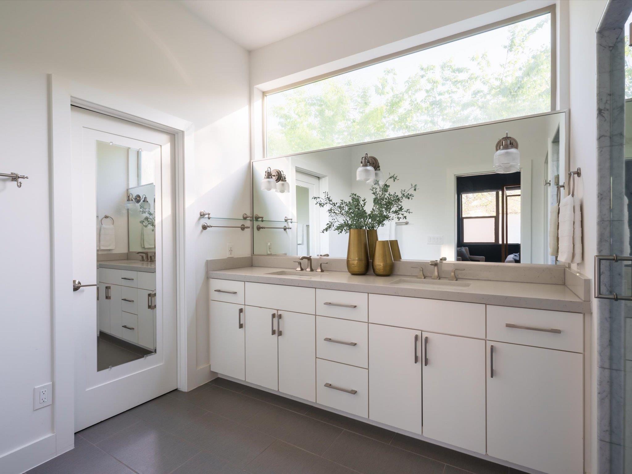 615 Jewell St, Austin, TX 78704