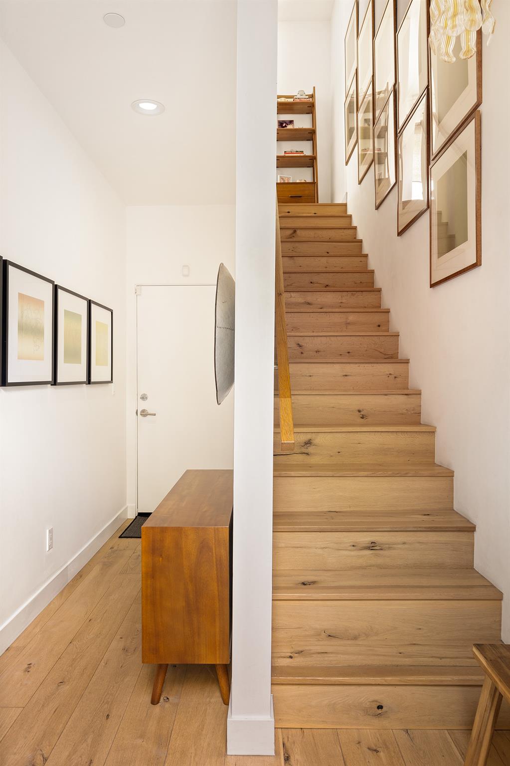 860 1/2 S Wilton Pl, Out of State, CA 90005